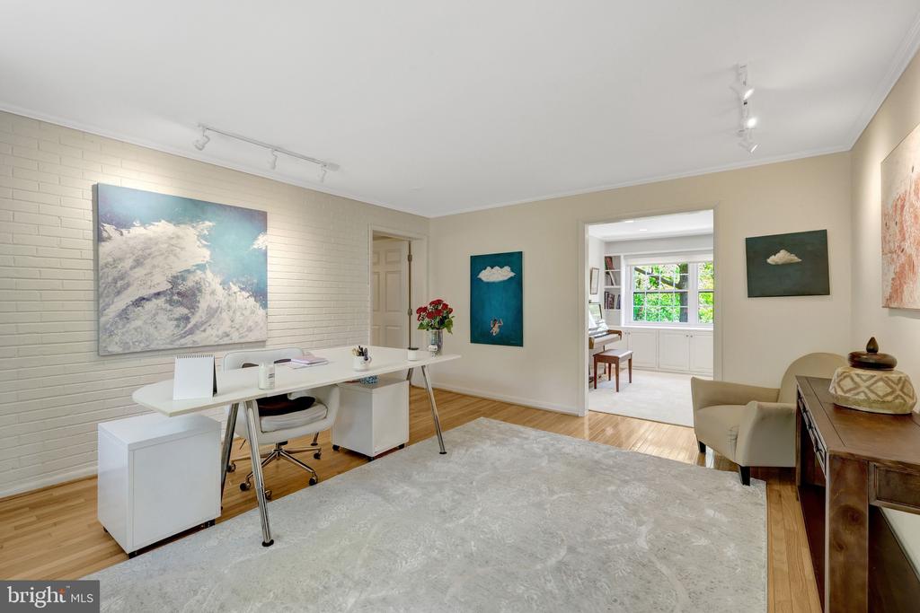 6116 FRANKLIN PARK ROAD