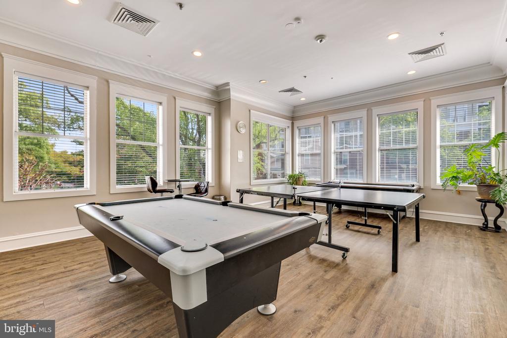 1625 INTERNATIONAL DRIVE Unit: 321