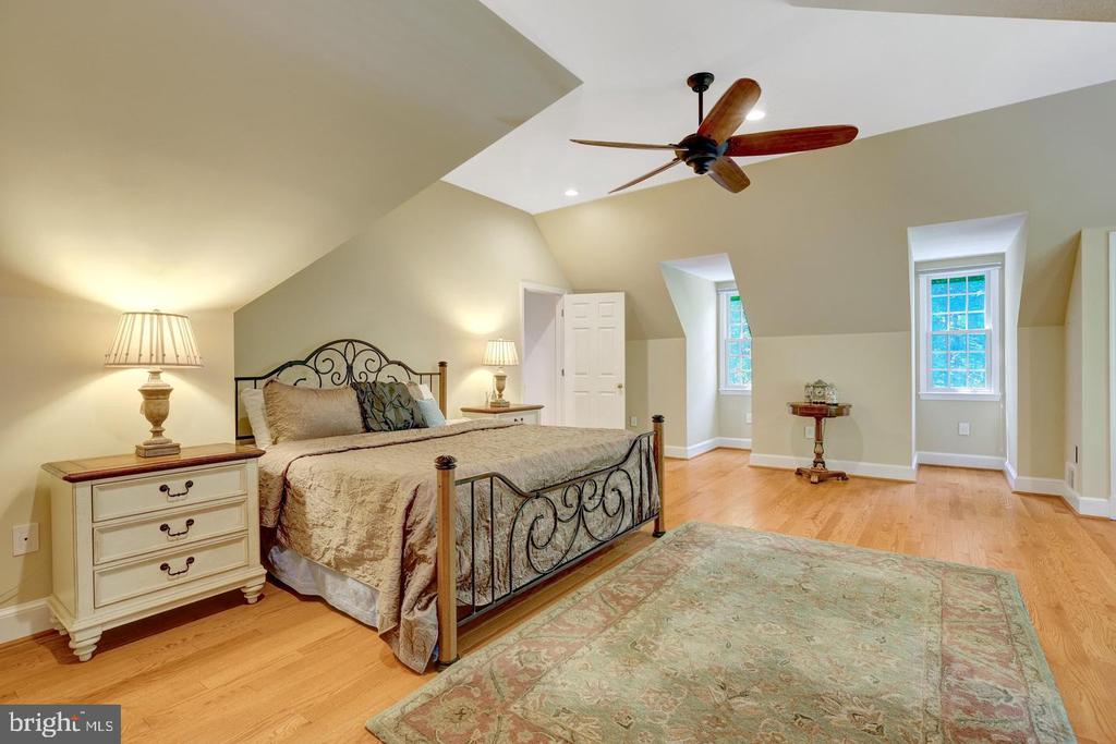 105 INTERPROMONTORY ROAD