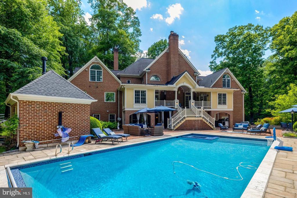 105 INTERPROMONTORY ROAD