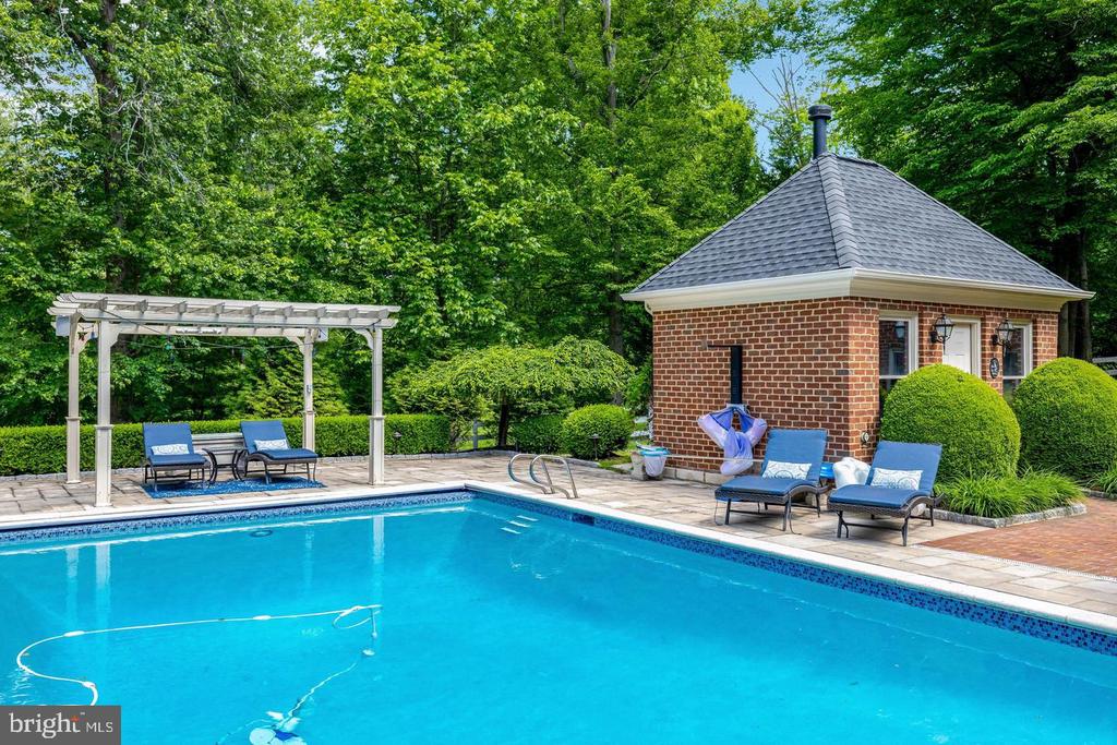 105 INTERPROMONTORY ROAD