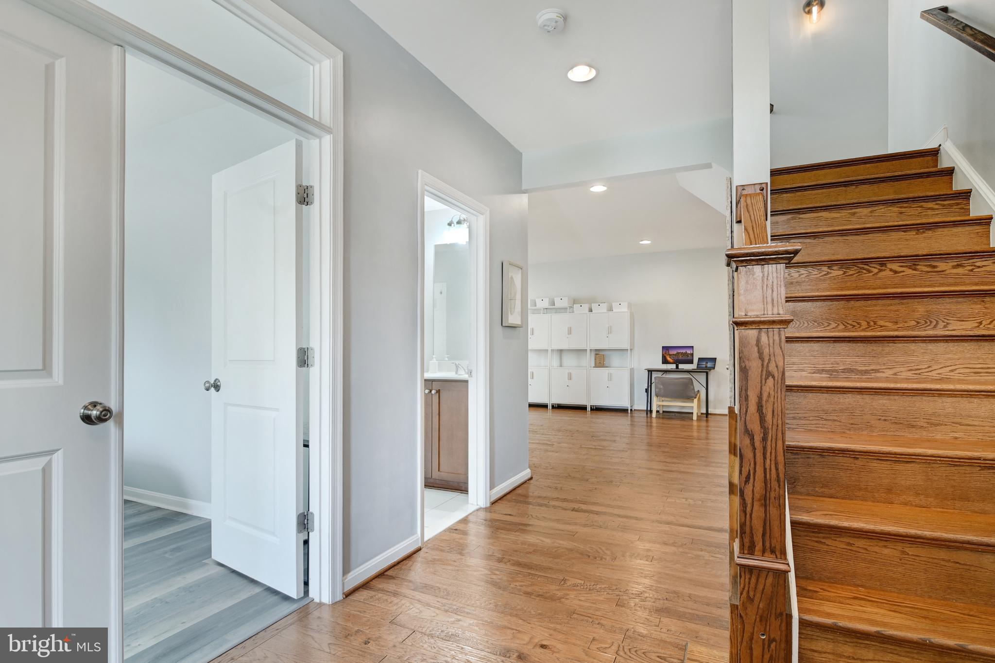 42242 Palladian Blue Ter