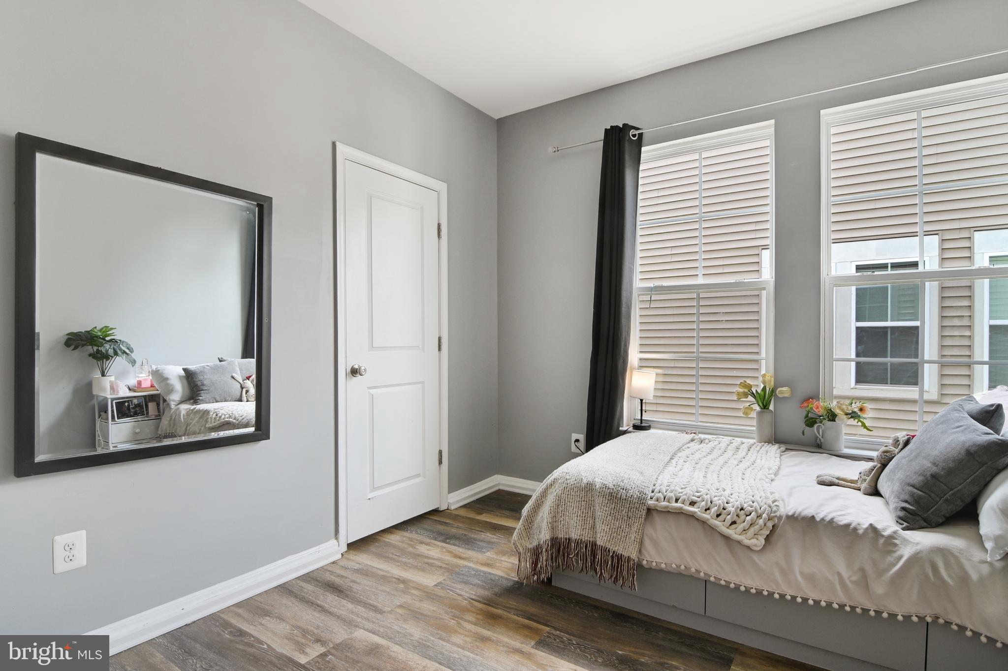 42242 Palladian Blue Ter