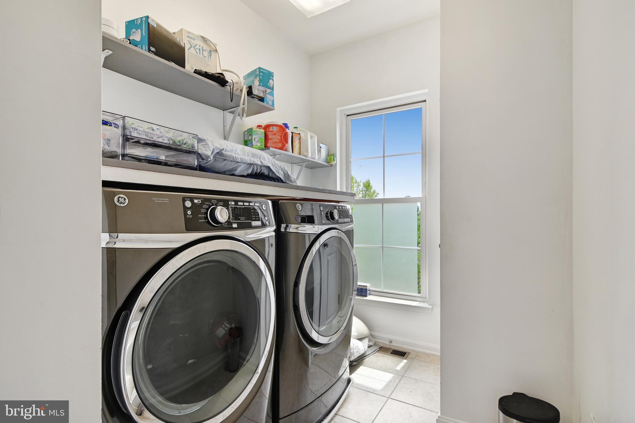 42242 Palladian Blue Ter