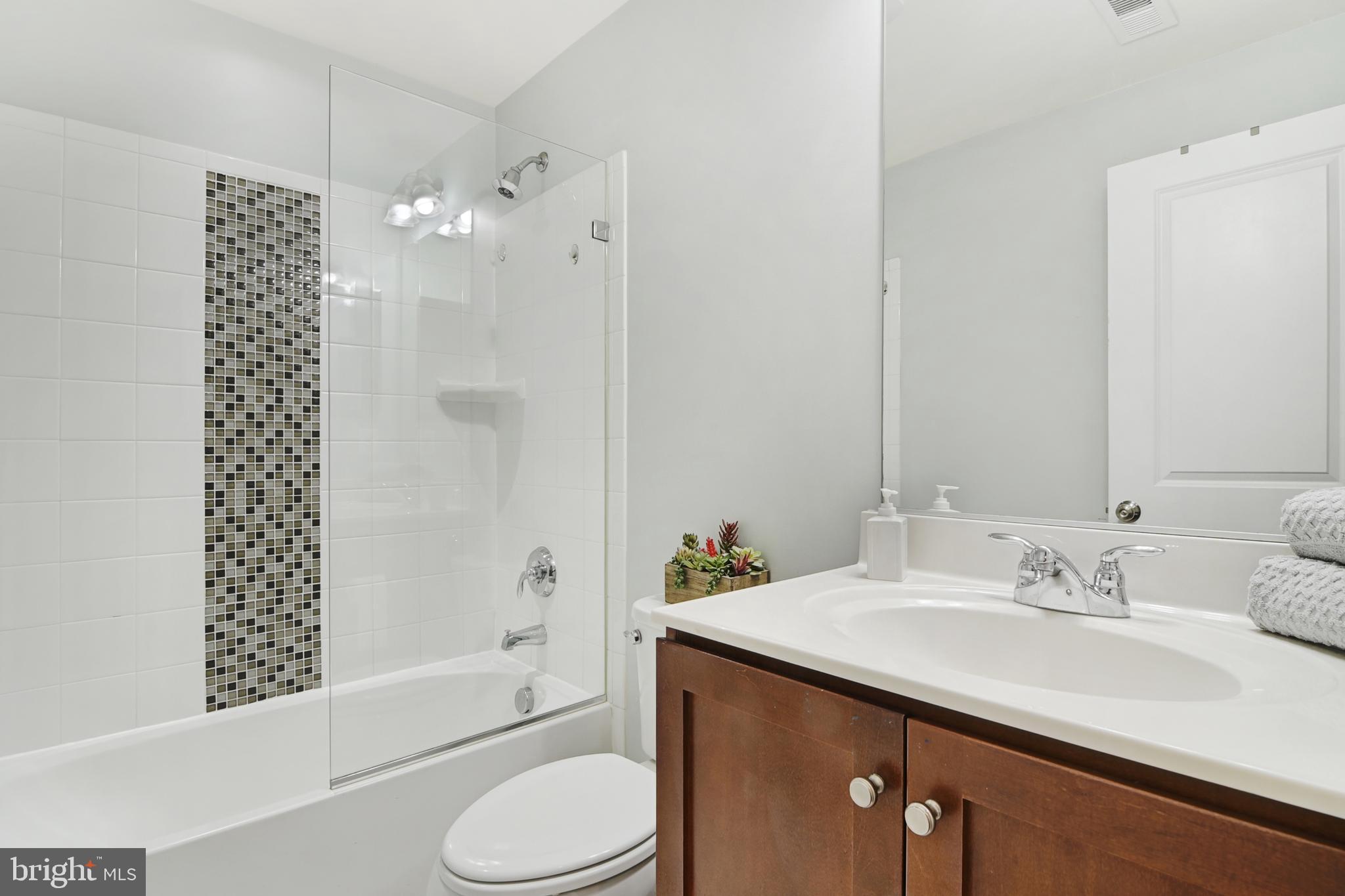 42242 Palladian Blue Ter