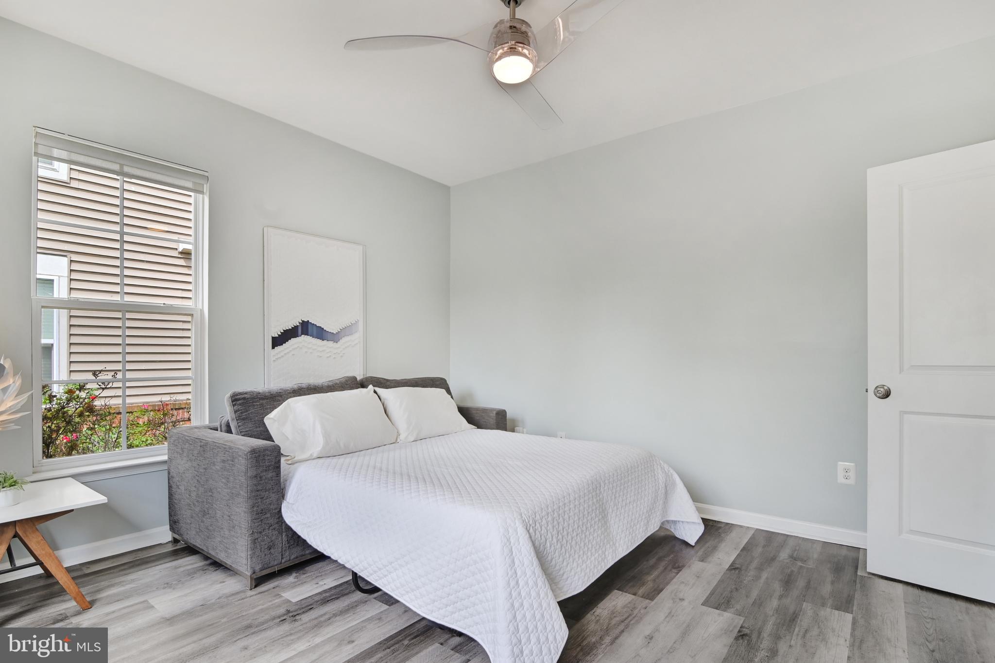 42242 Palladian Blue Ter