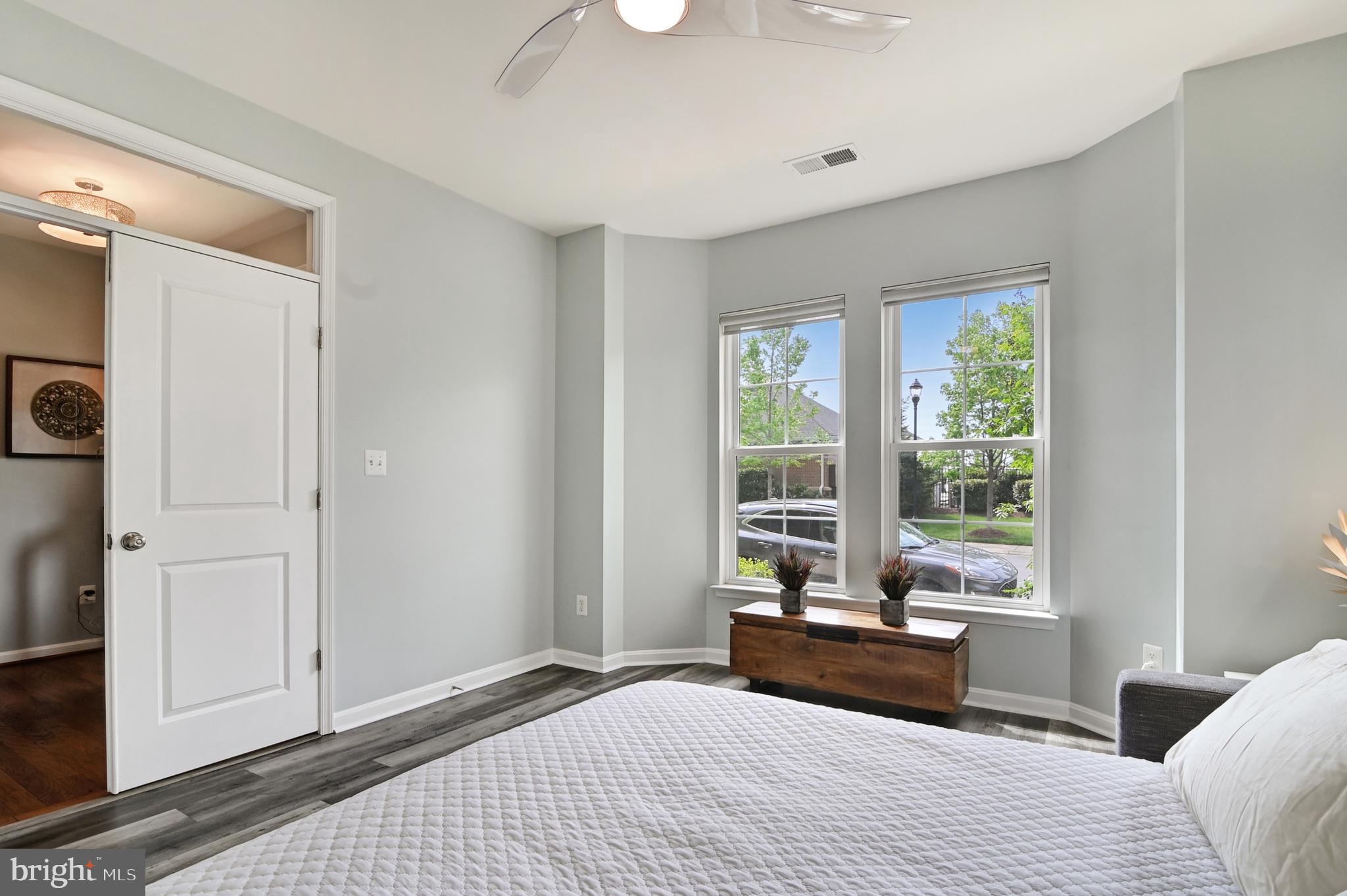 42242 Palladian Blue Ter