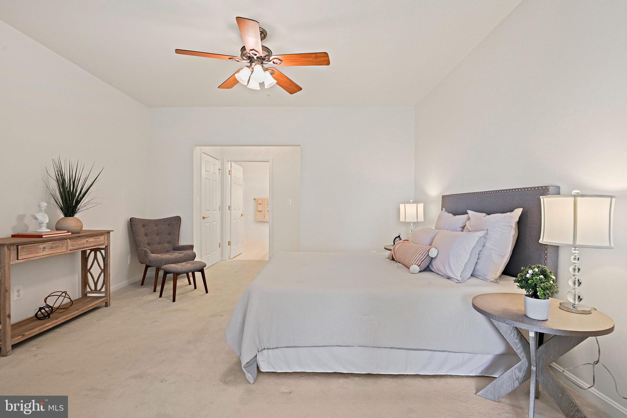 20745 Royal Palace Sq #318