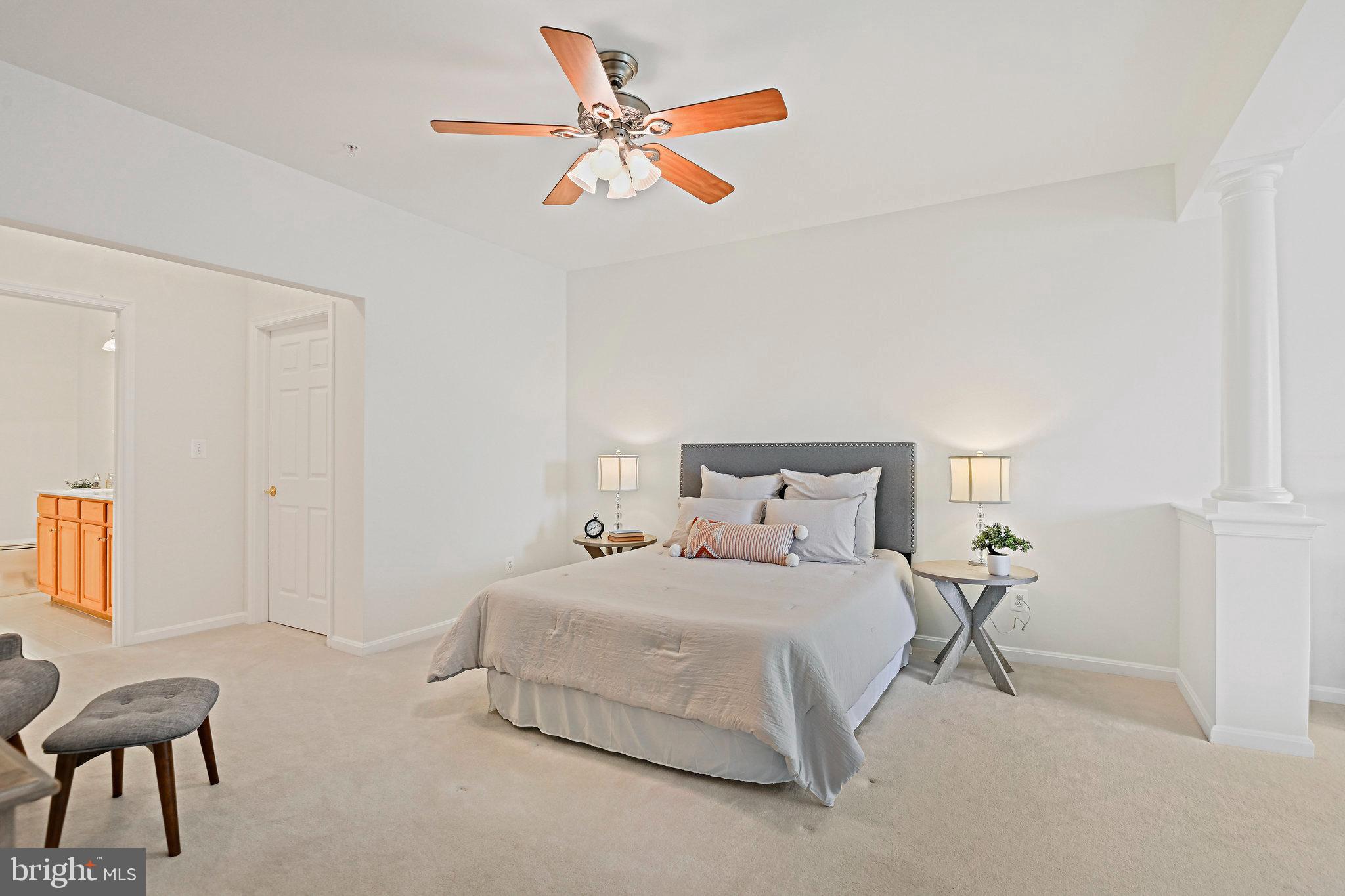 20745 Royal Palace Sq #318