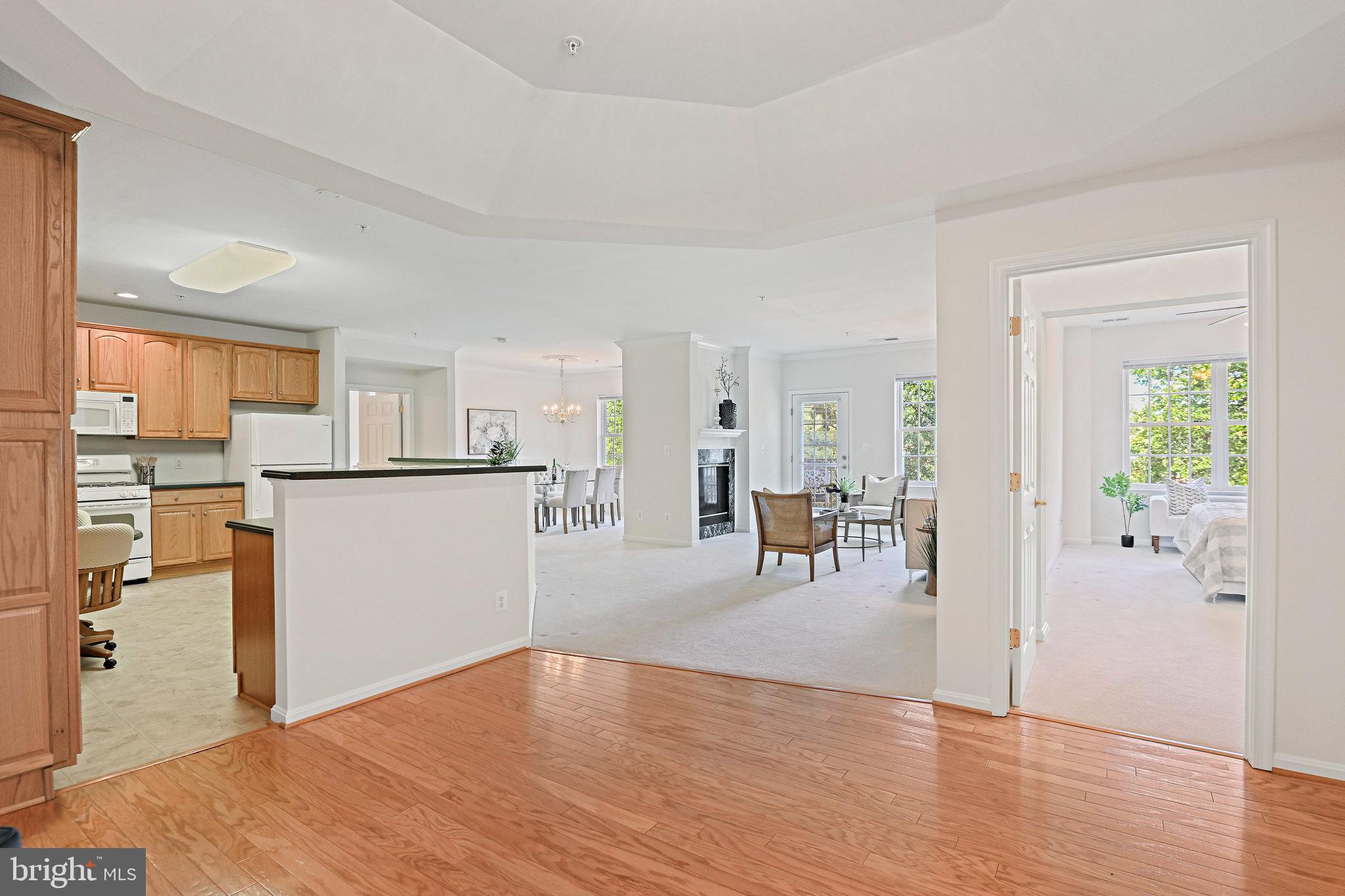 20745 Royal Palace Sq #318