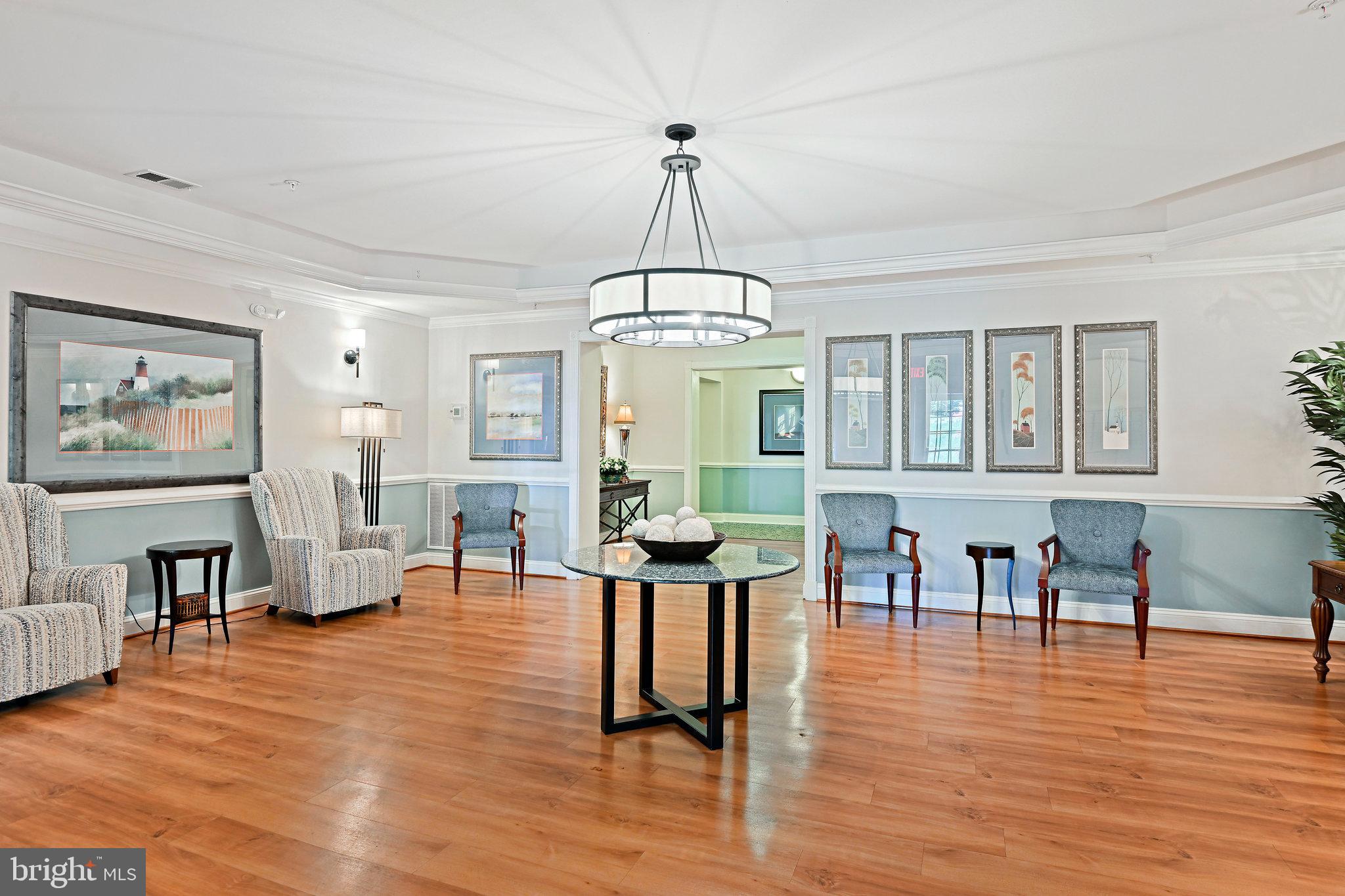 20745 Royal Palace Sq #318