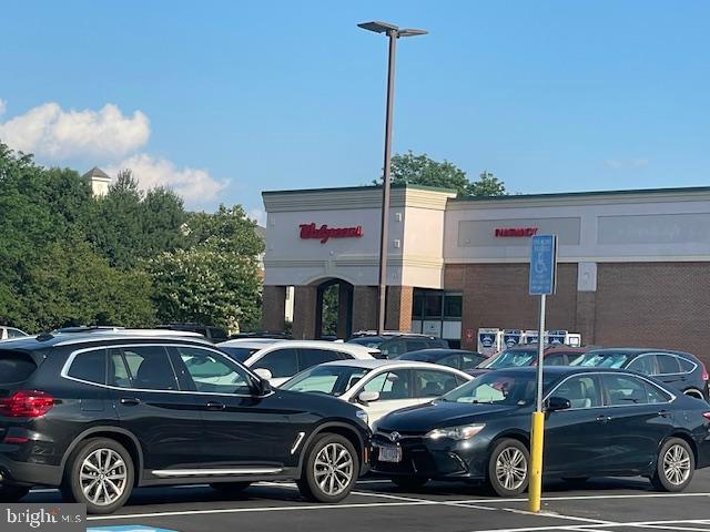 20745 Royal Palace Sq #318