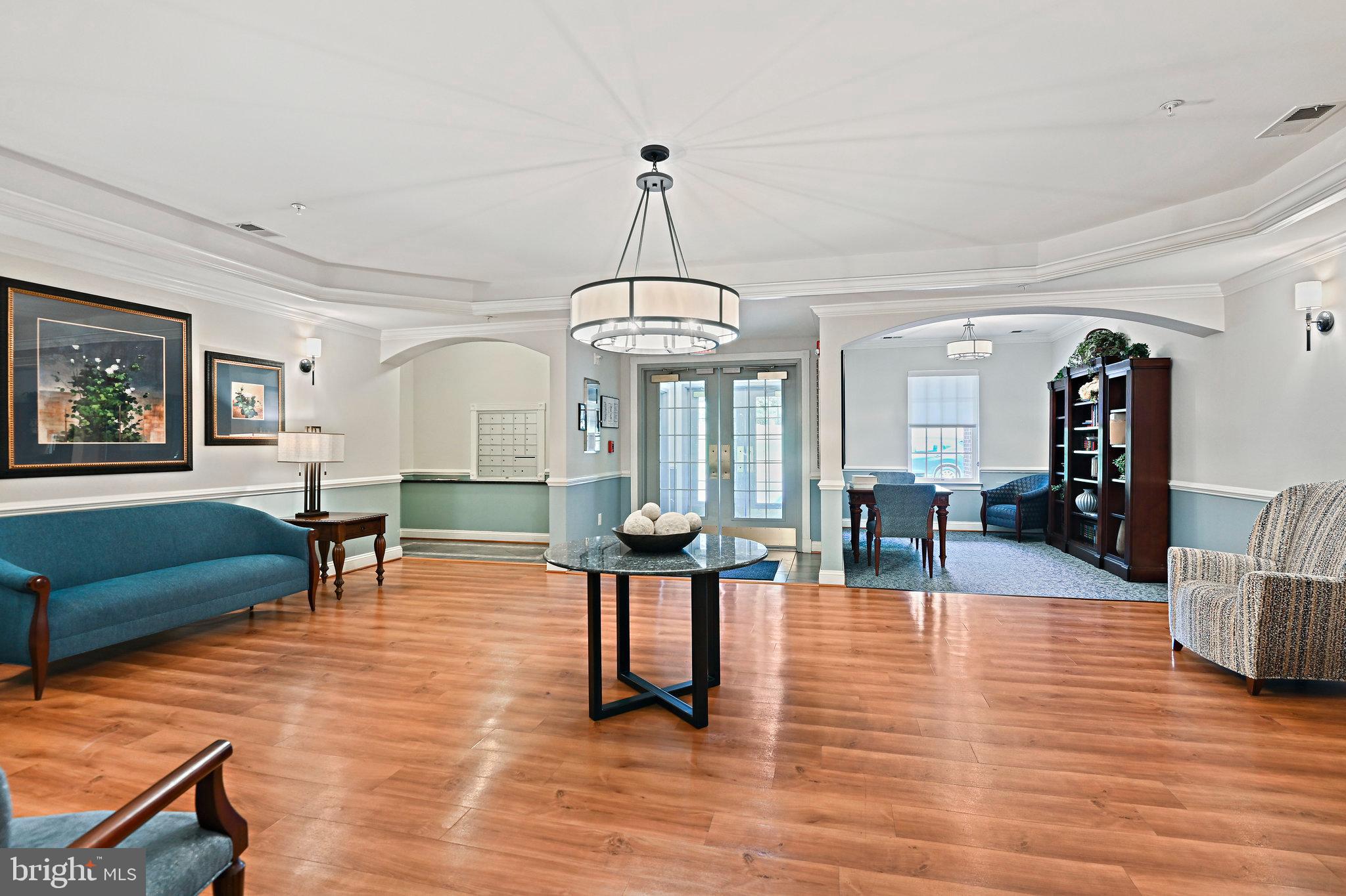 20745 Royal Palace Sq #318