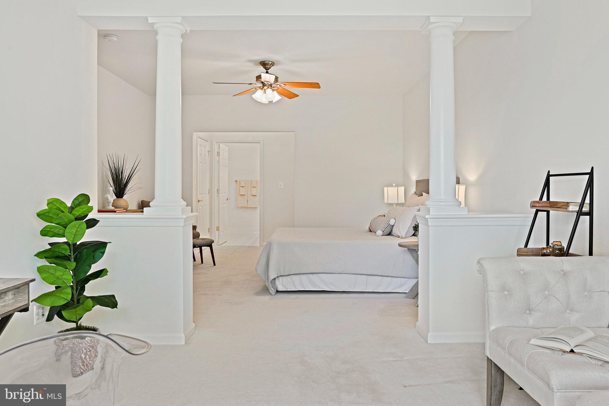 20745 Royal Palace Sq #318