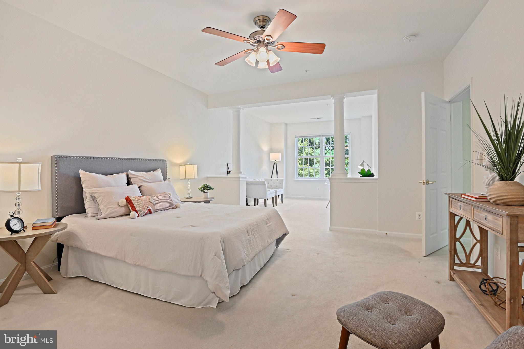 20745 Royal Palace Sq #318