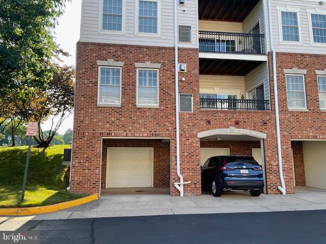 20745 Royal Palace Sq #318