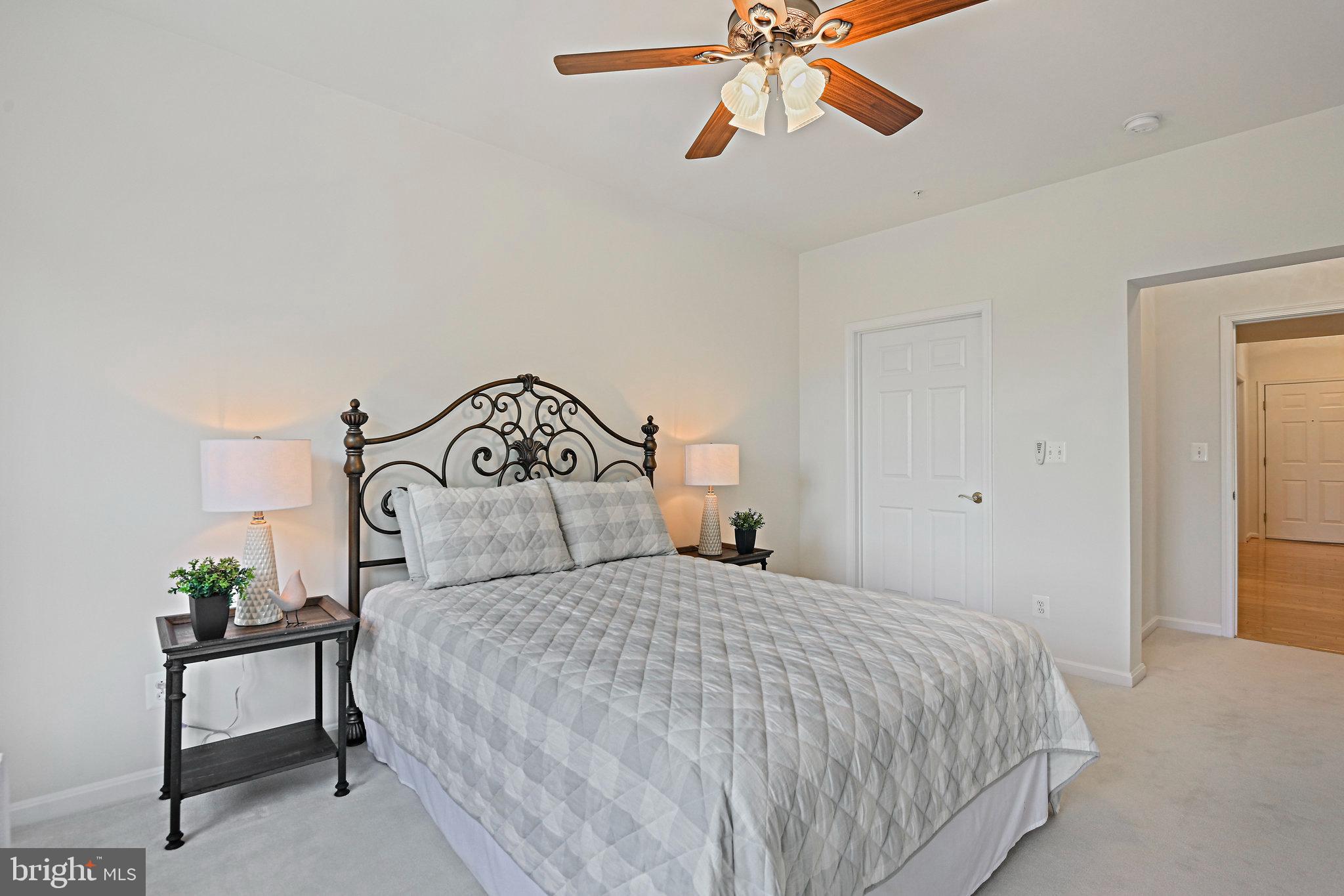 20745 Royal Palace Sq #318