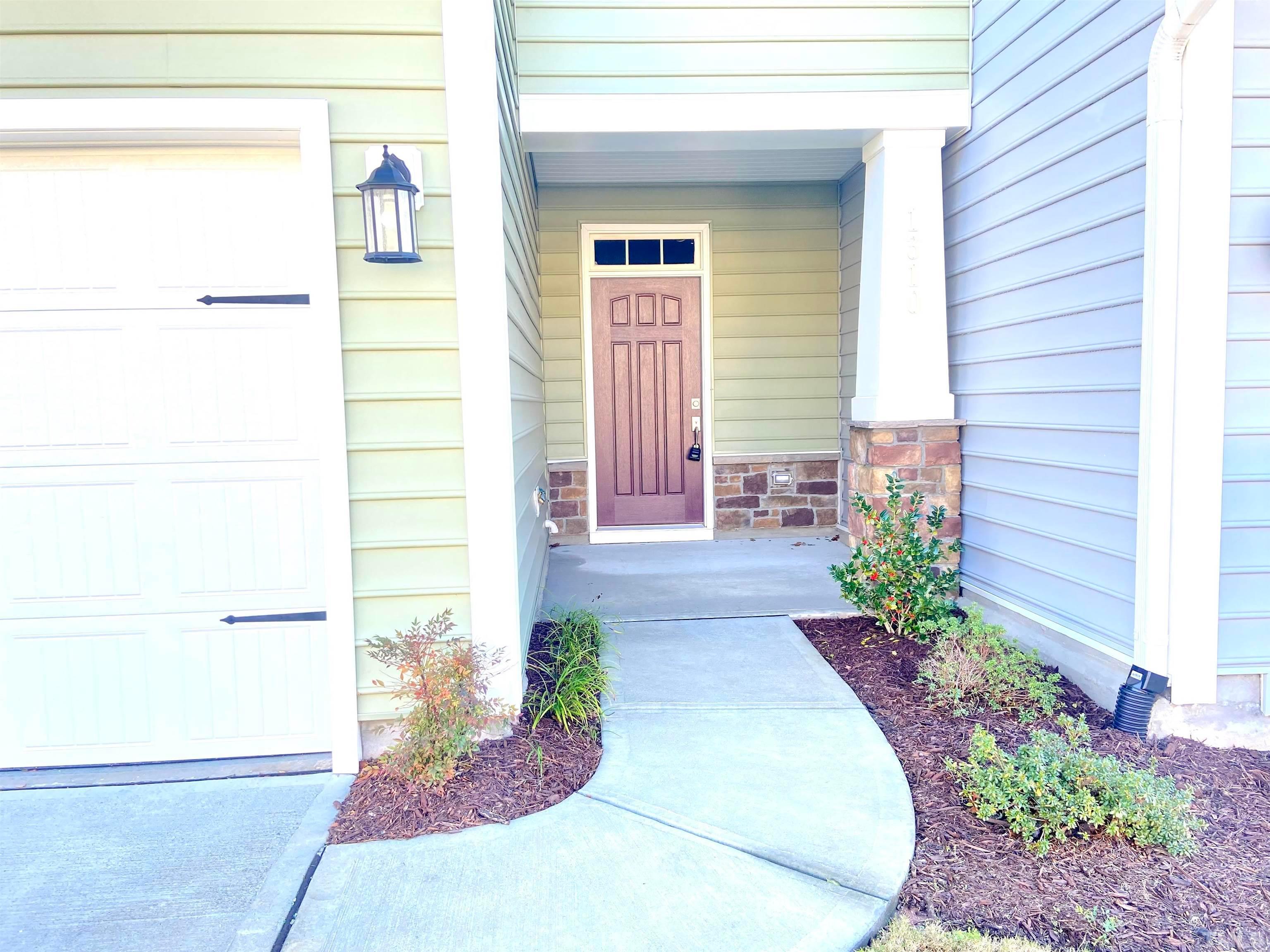 1310 White Beach Lane