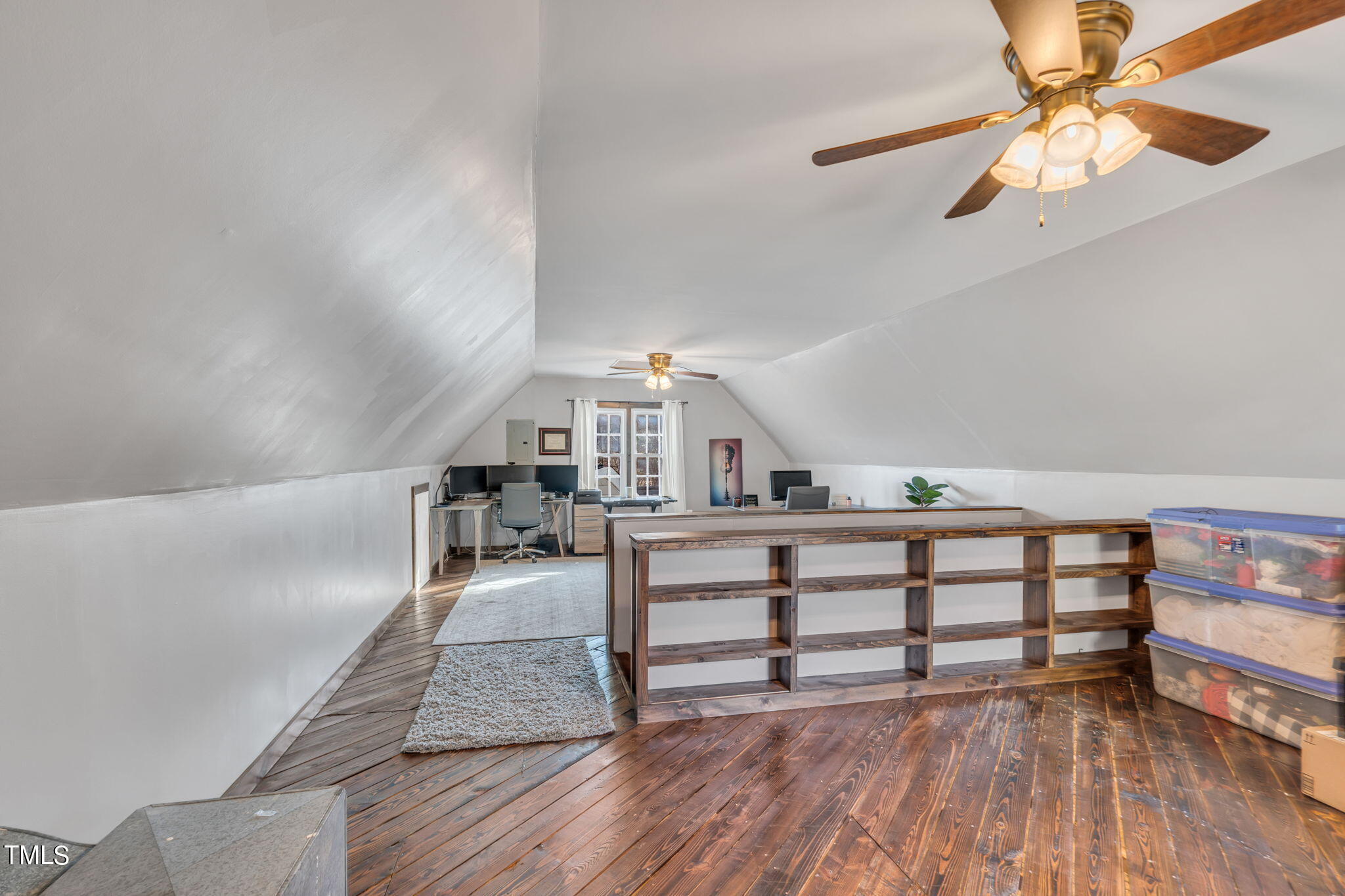 7210 Kingfisher Road