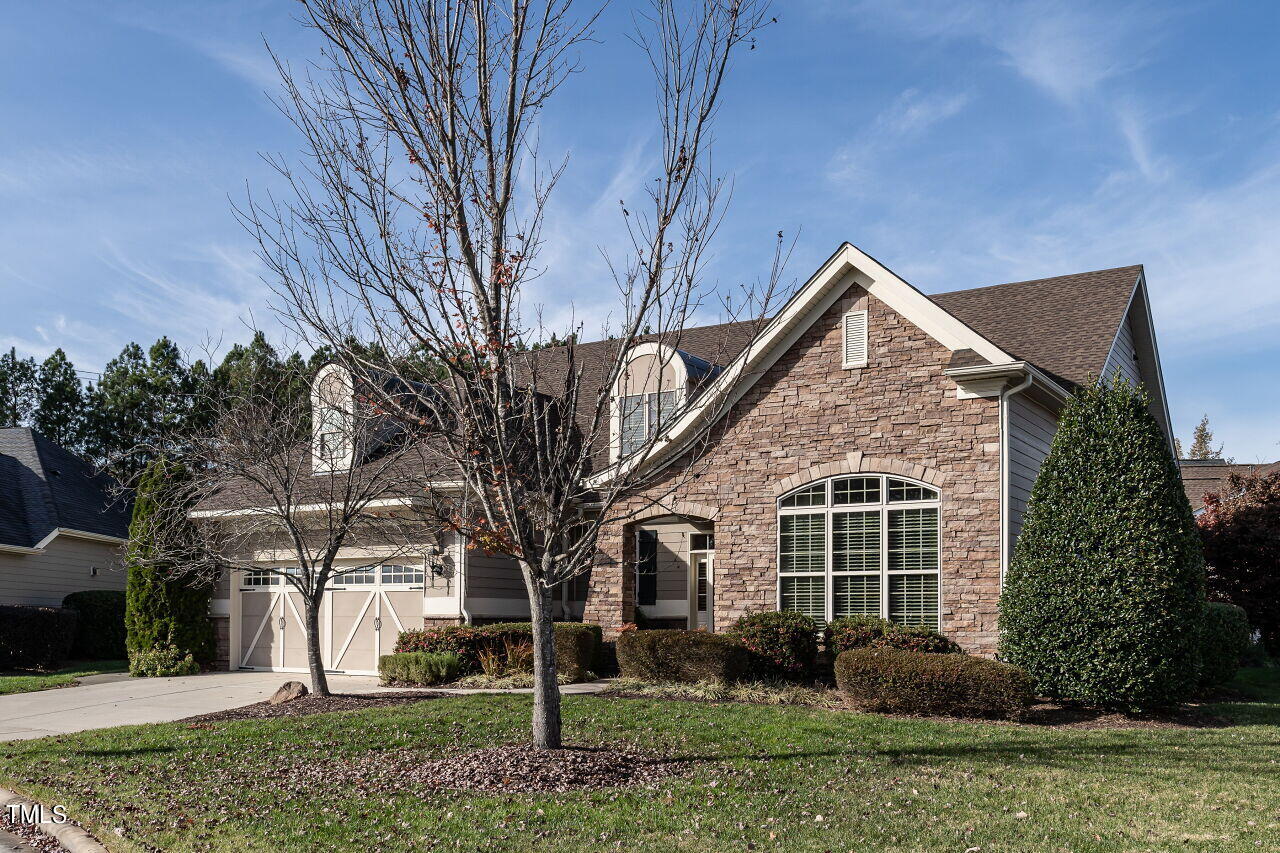 9813 Carlyle Hills Way