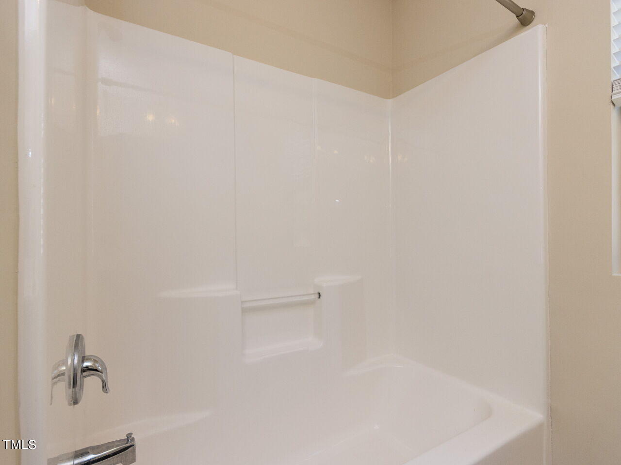 107 Northern Shrike Court