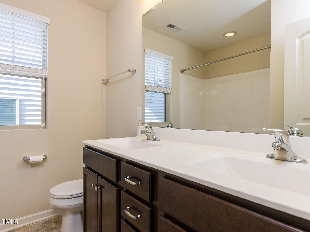 107 Northern Shrike Court