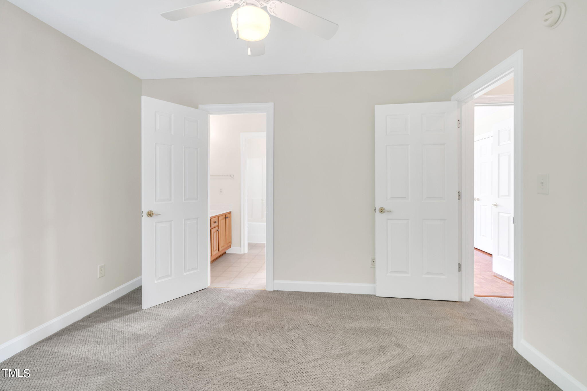 11701 Garden Warbler Lane