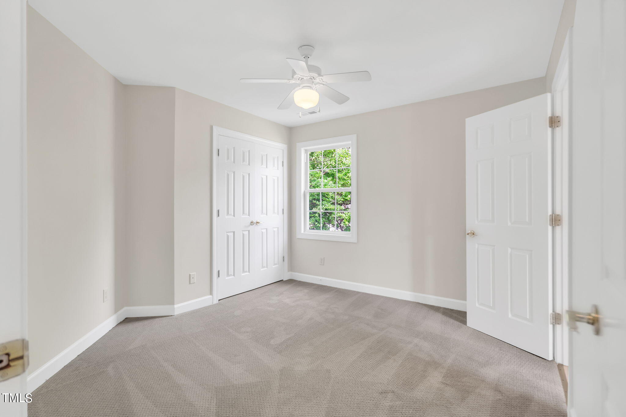 11701 Garden Warbler Lane
