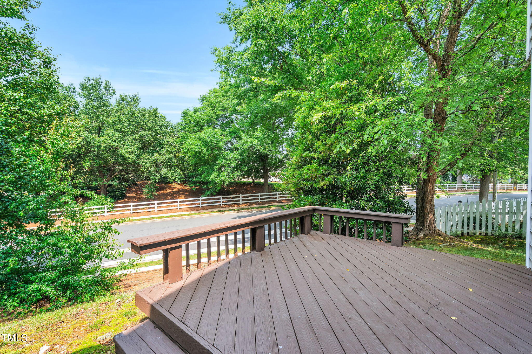 11701 Garden Warbler Lane