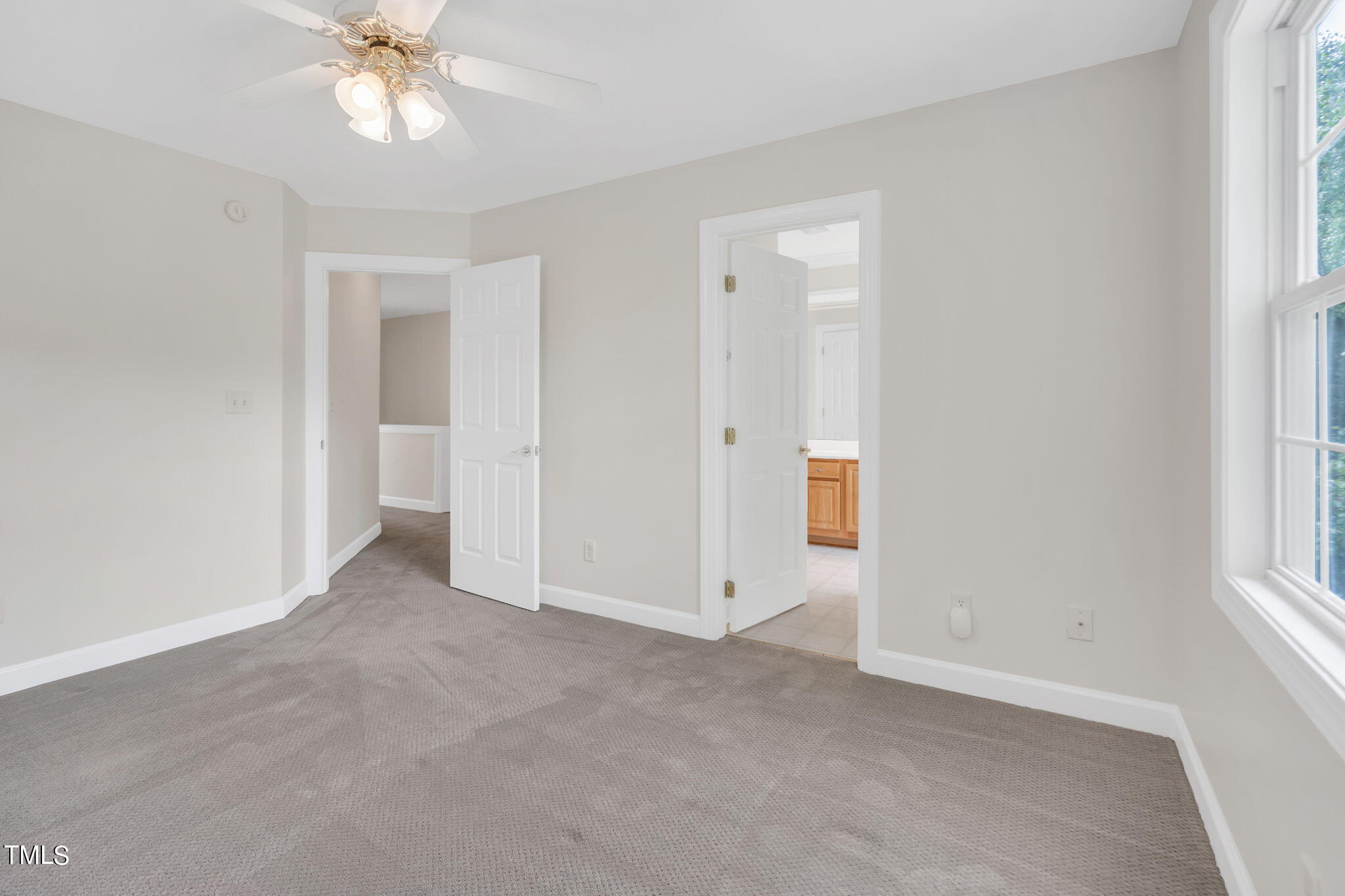 11701 Garden Warbler Lane