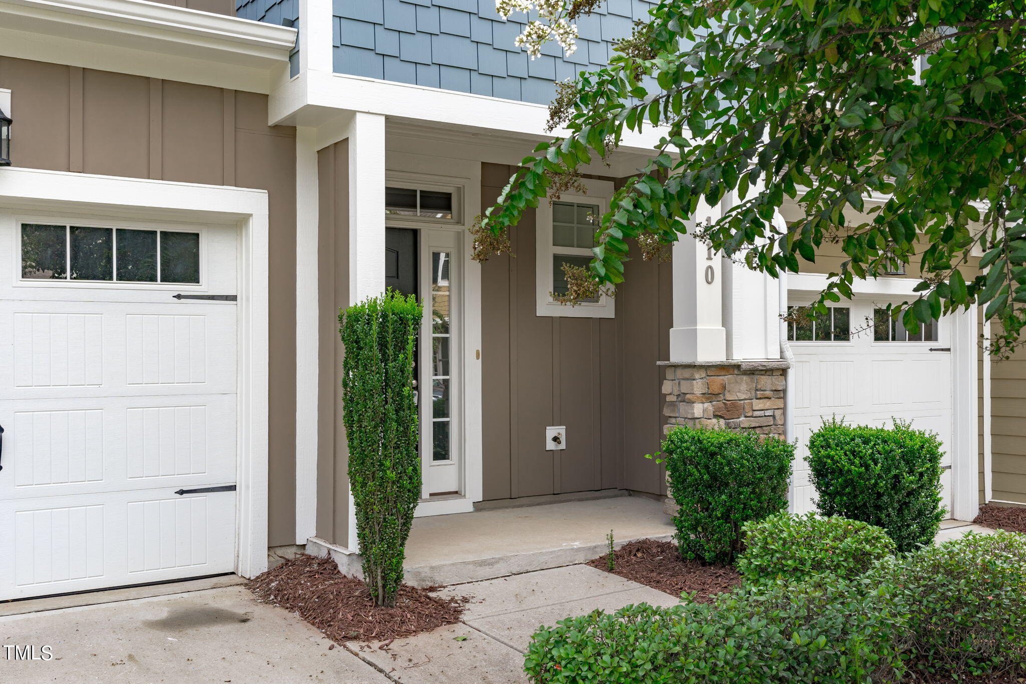 110 Hundred Oaks Lane