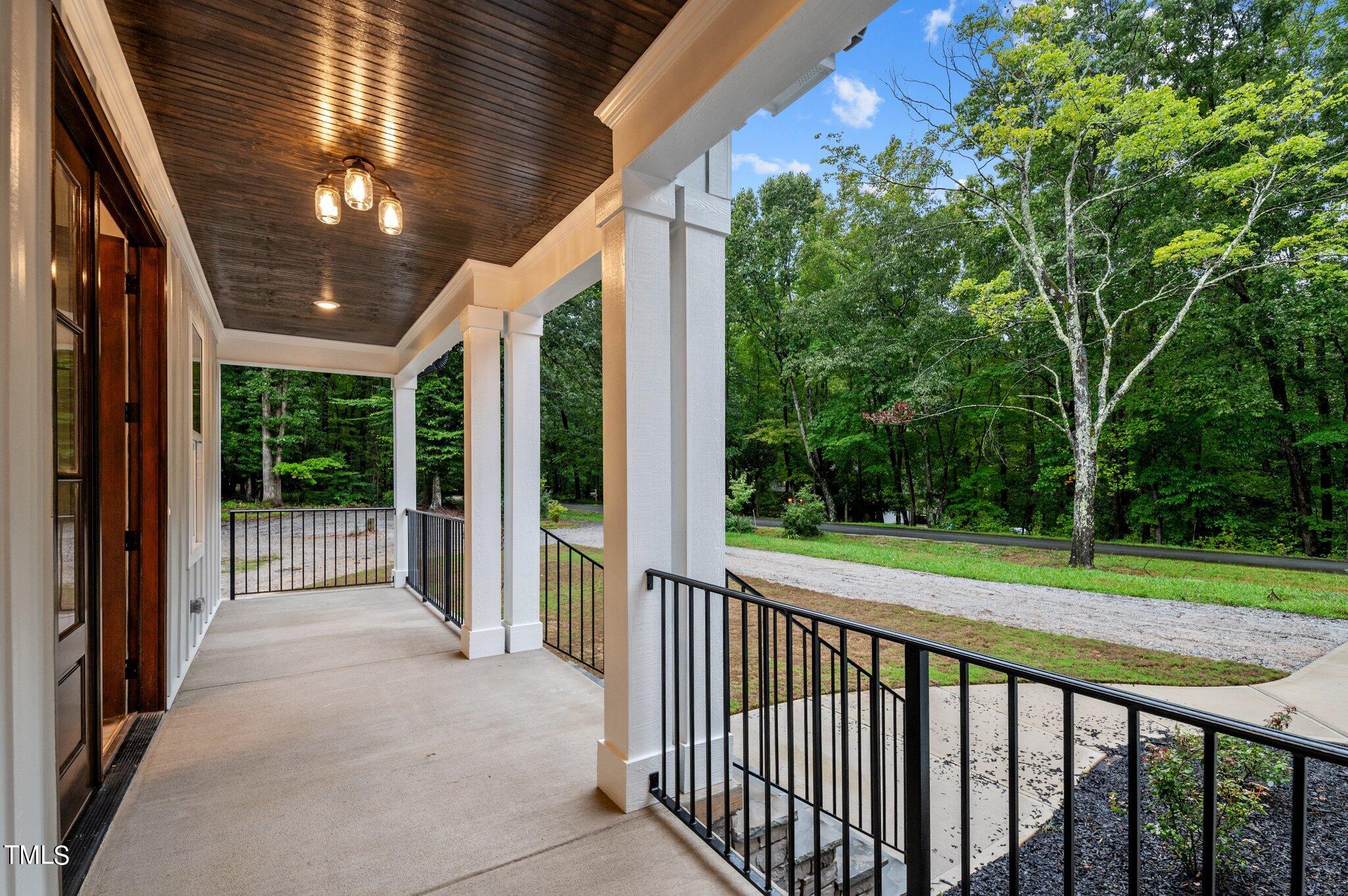 212 Cardinal Drive