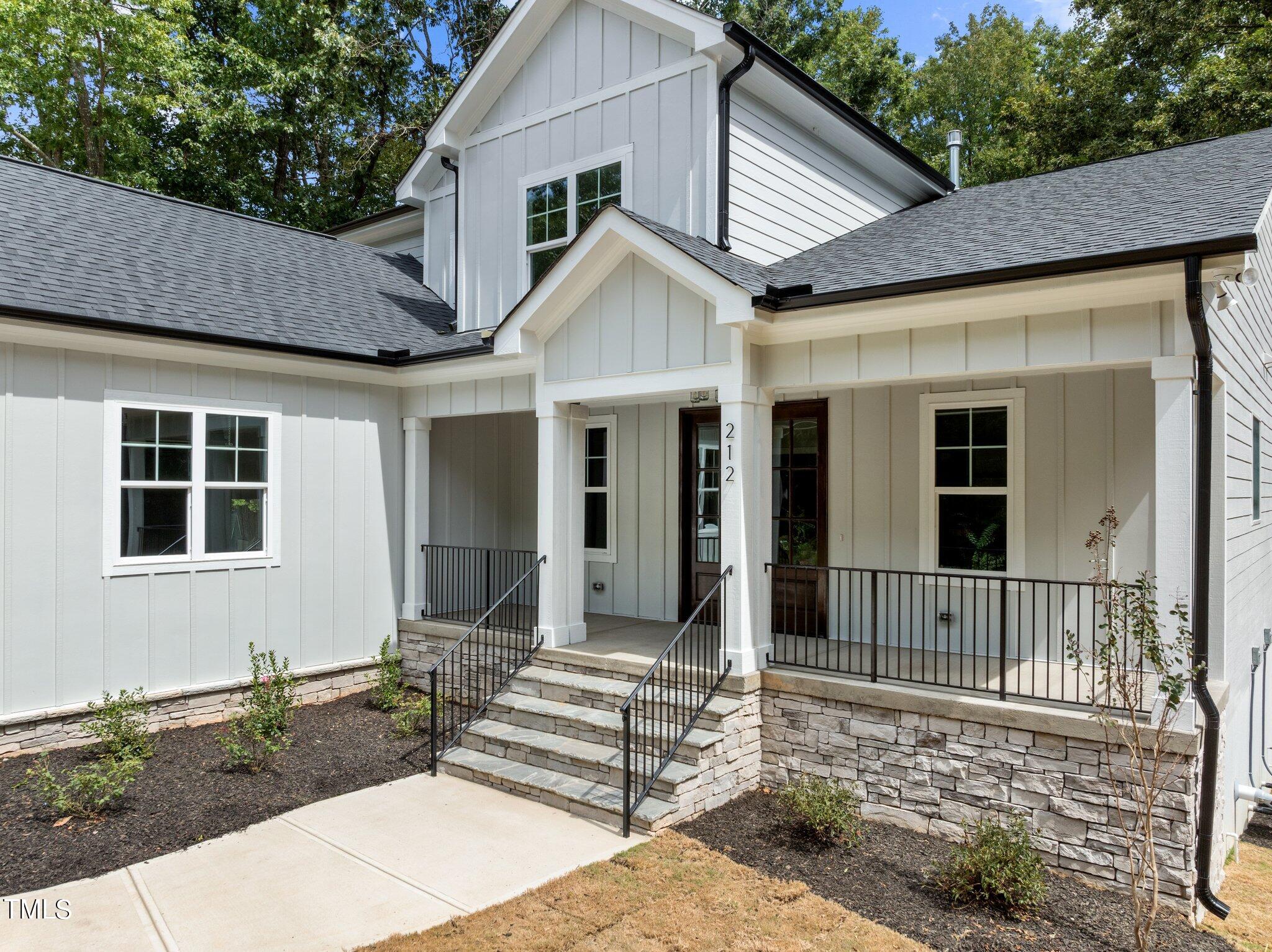 212 Cardinal Drive