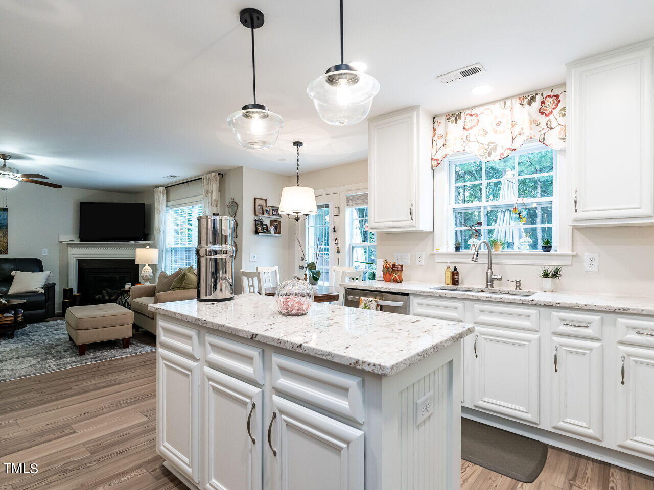 1113 Dexter Ridge Drive