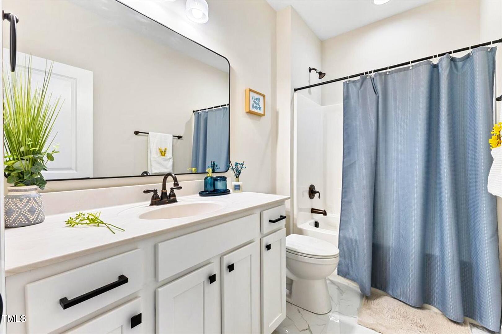 2409 Heathcote Lane