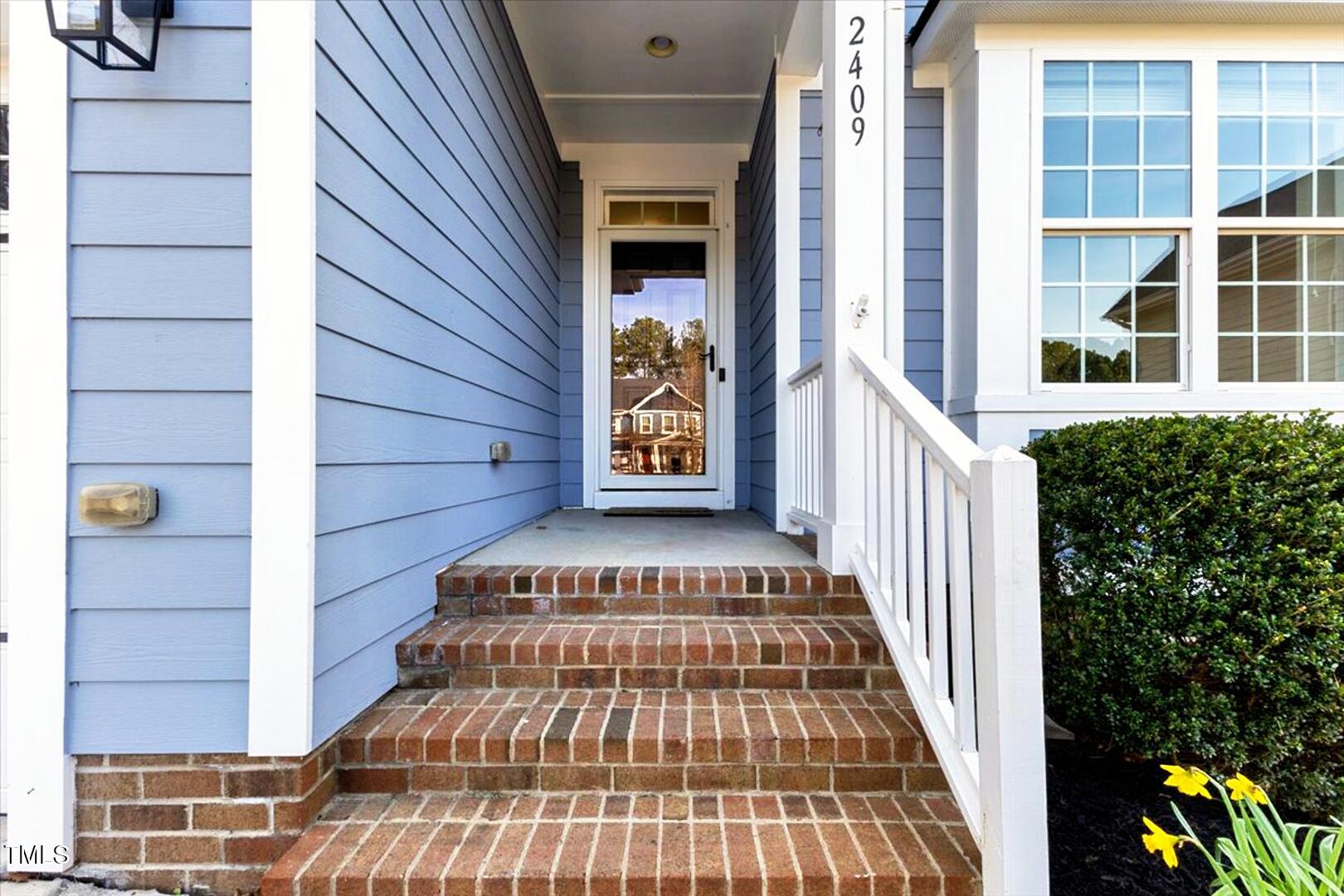 2409 Heathcote Lane