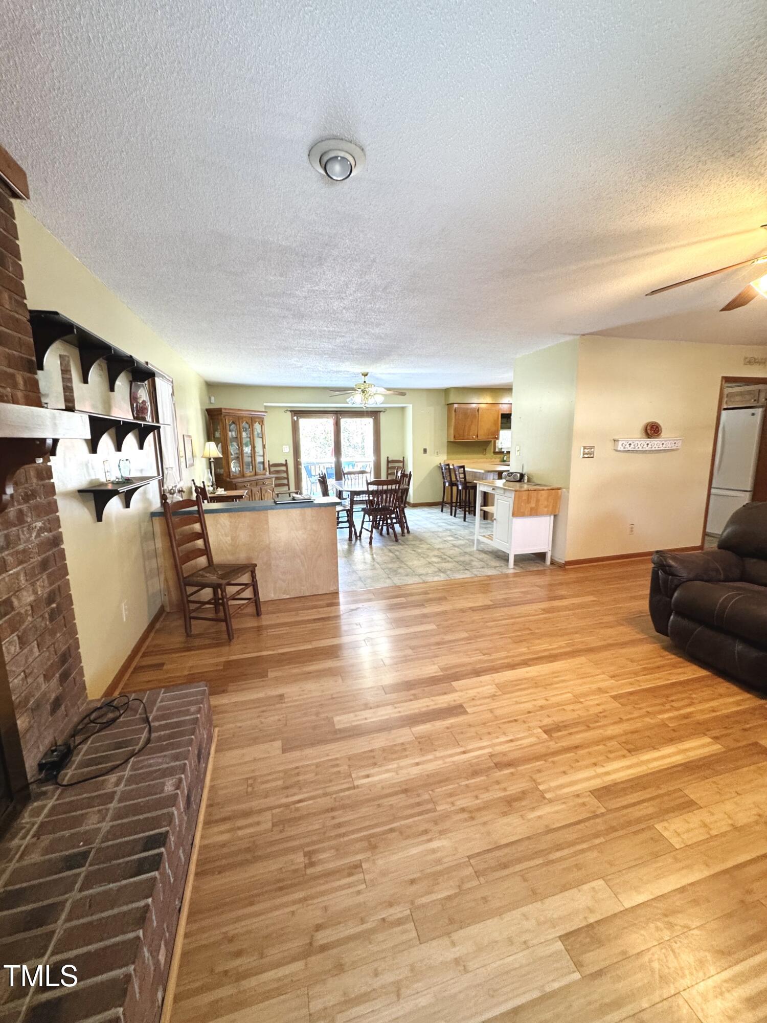 2512 Pleasant Road