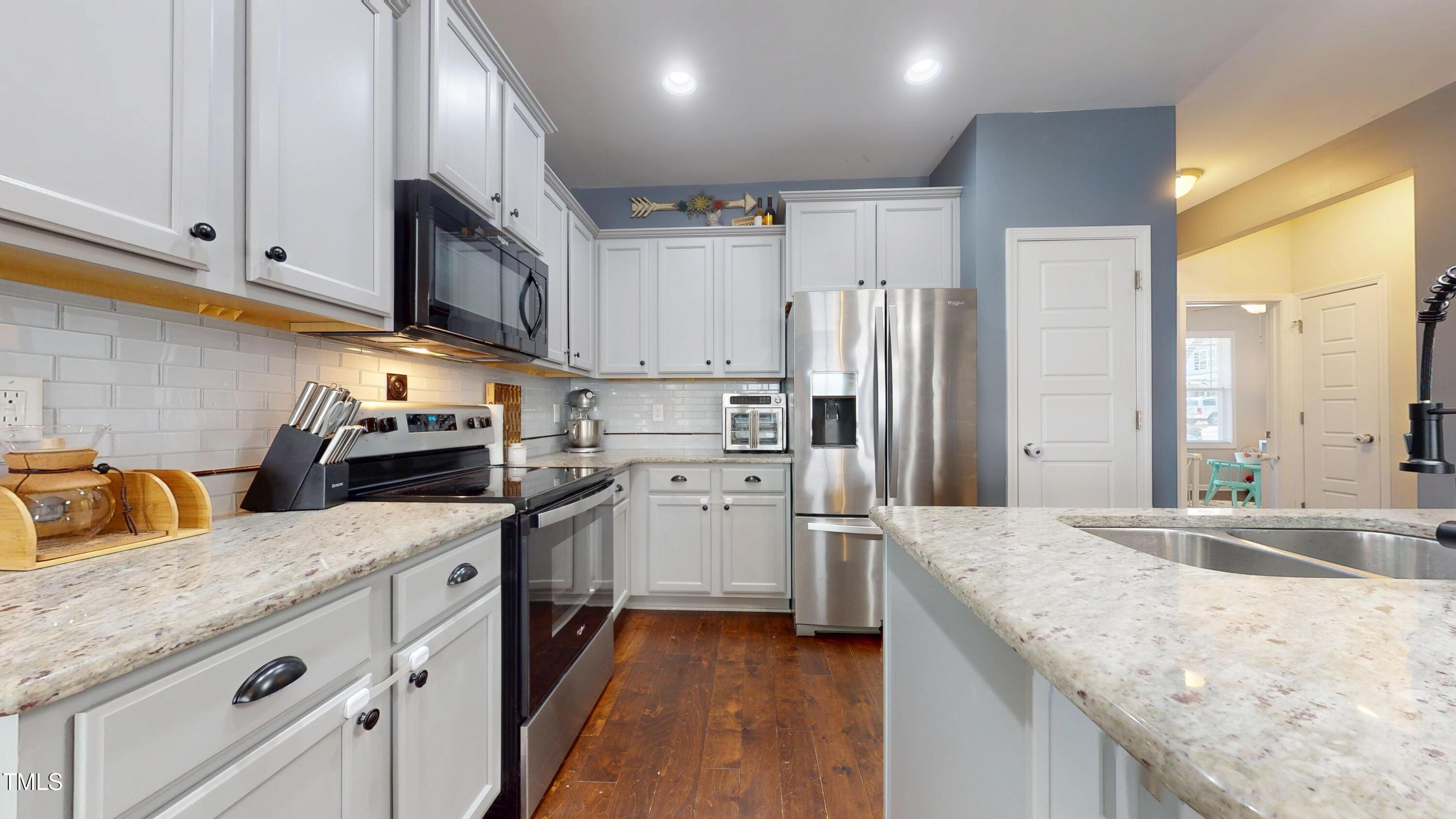 11 Balboa Parkway