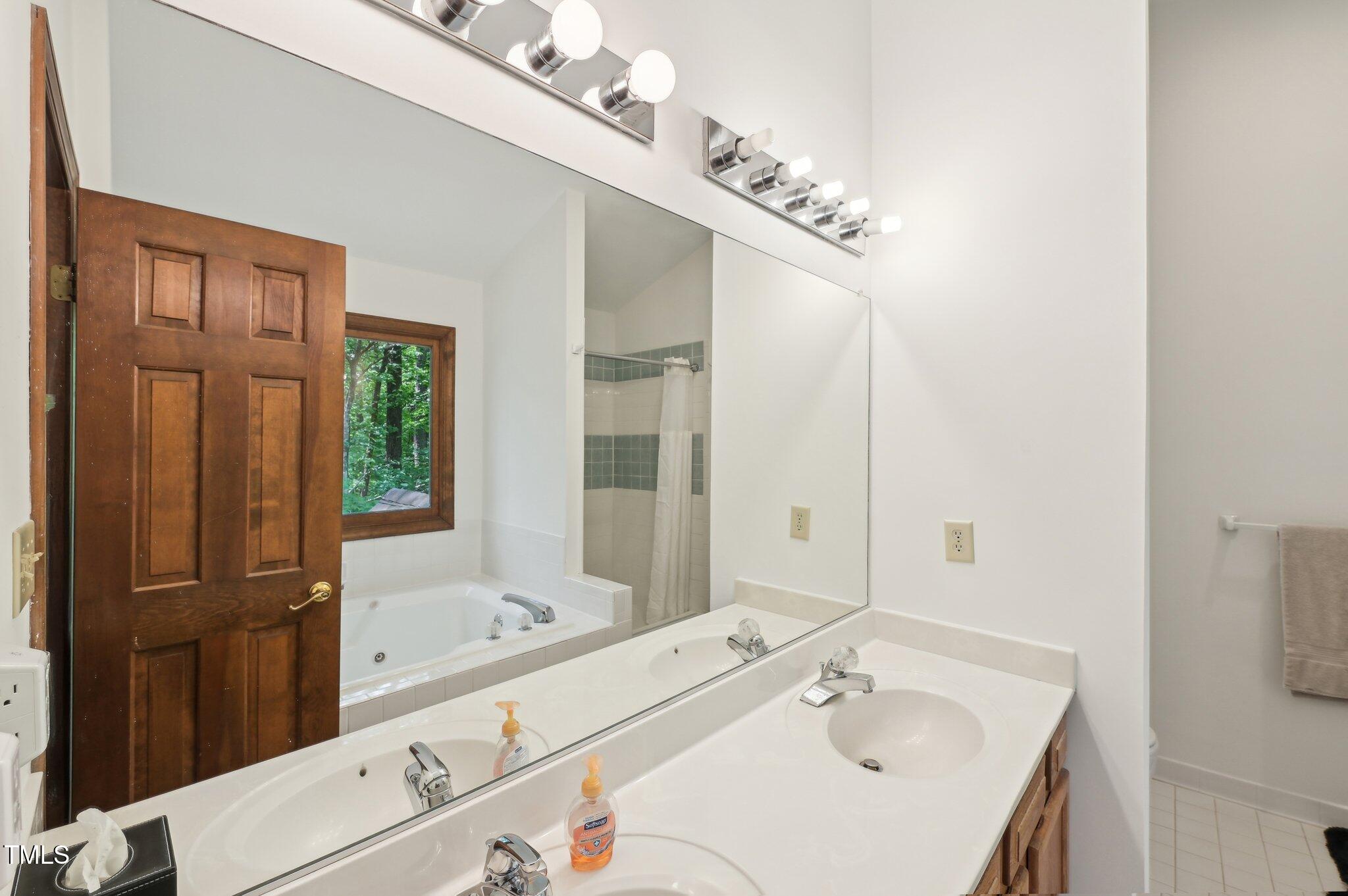 106 Shady Point Court