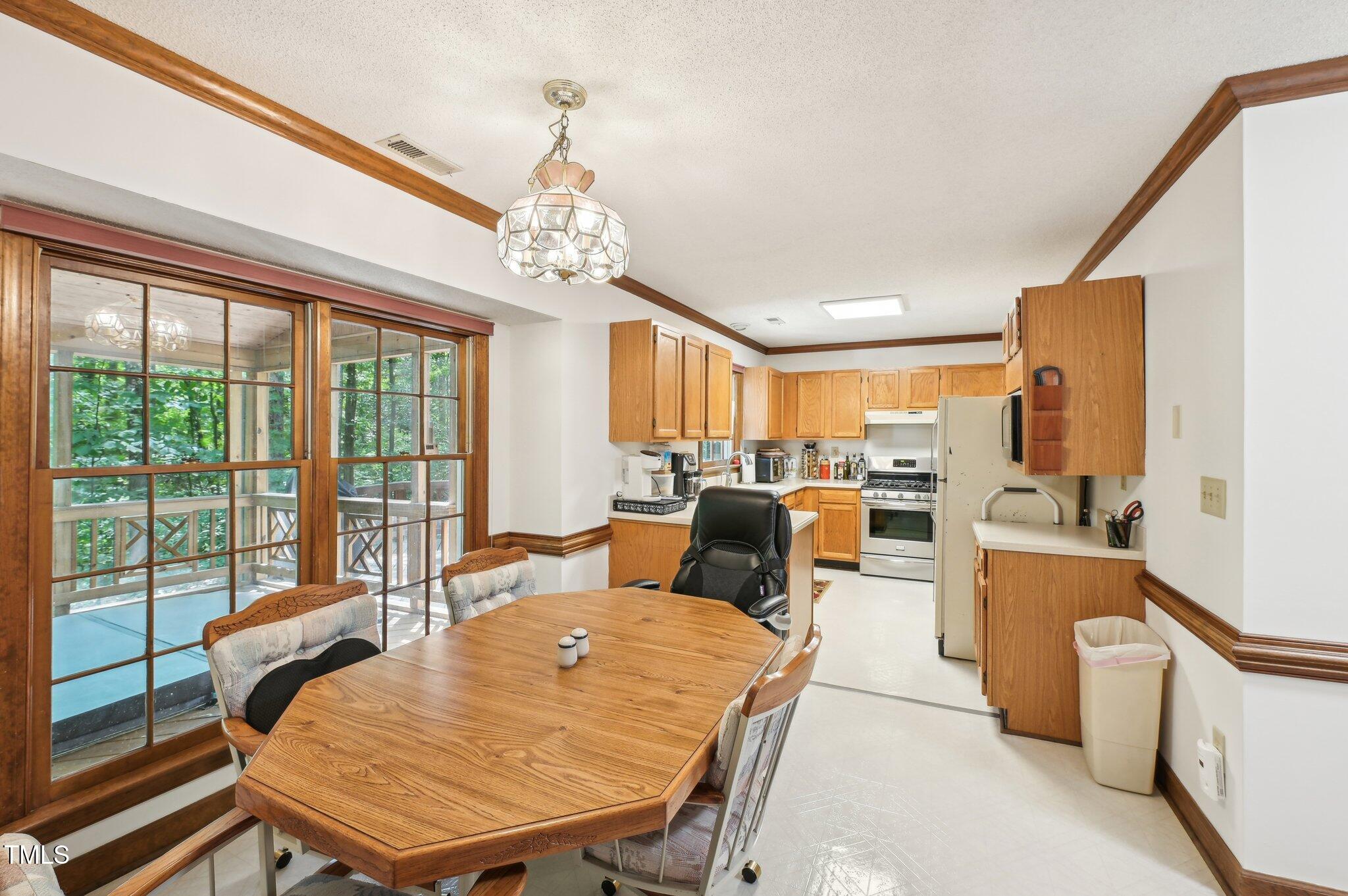 106 Shady Point Court