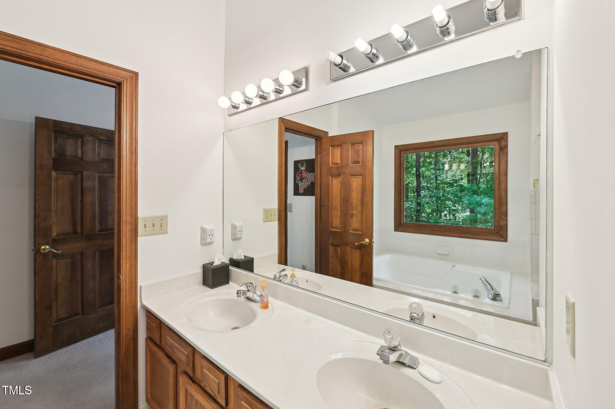 106 Shady Point Court