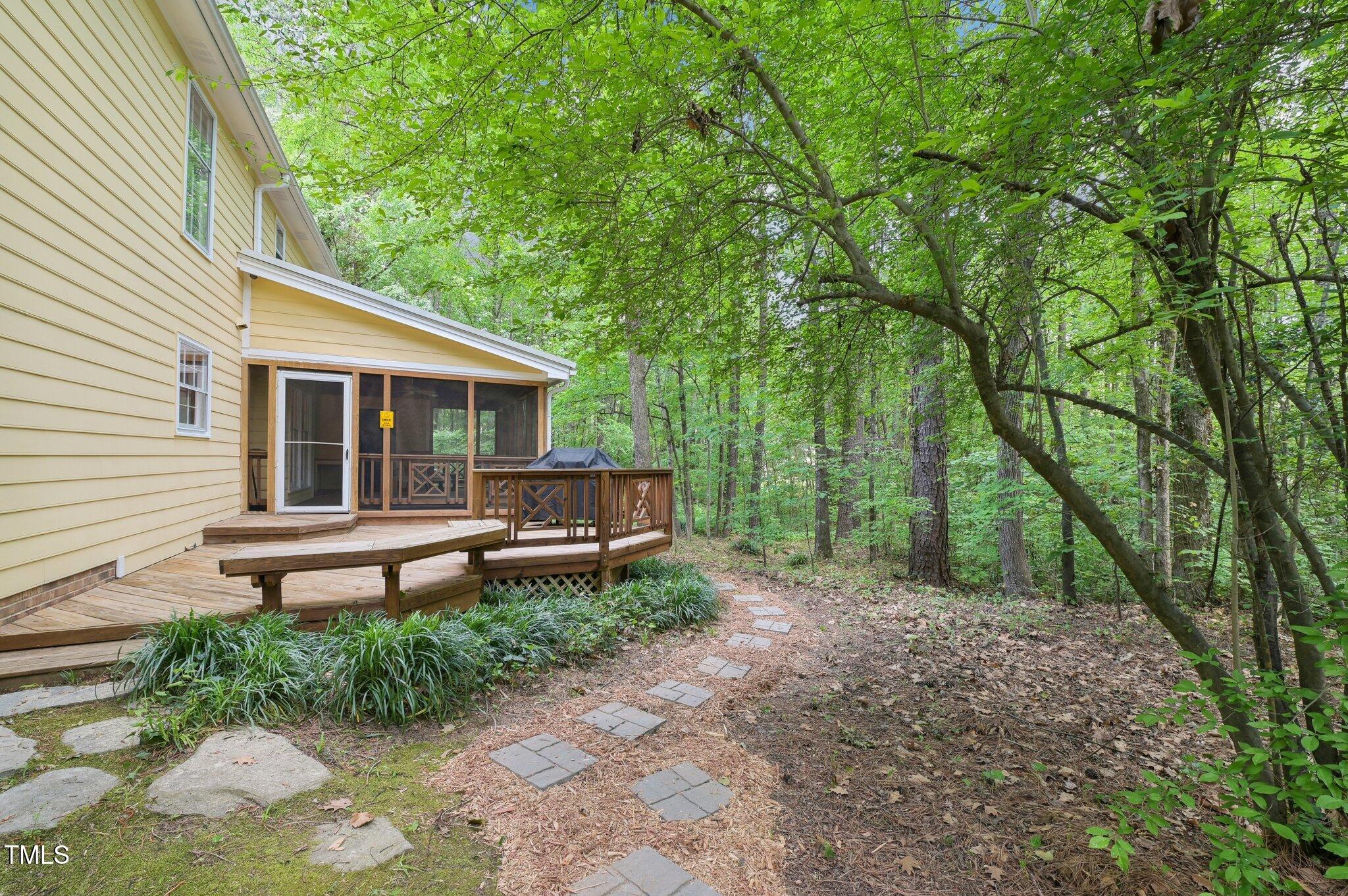 106 Shady Point Court