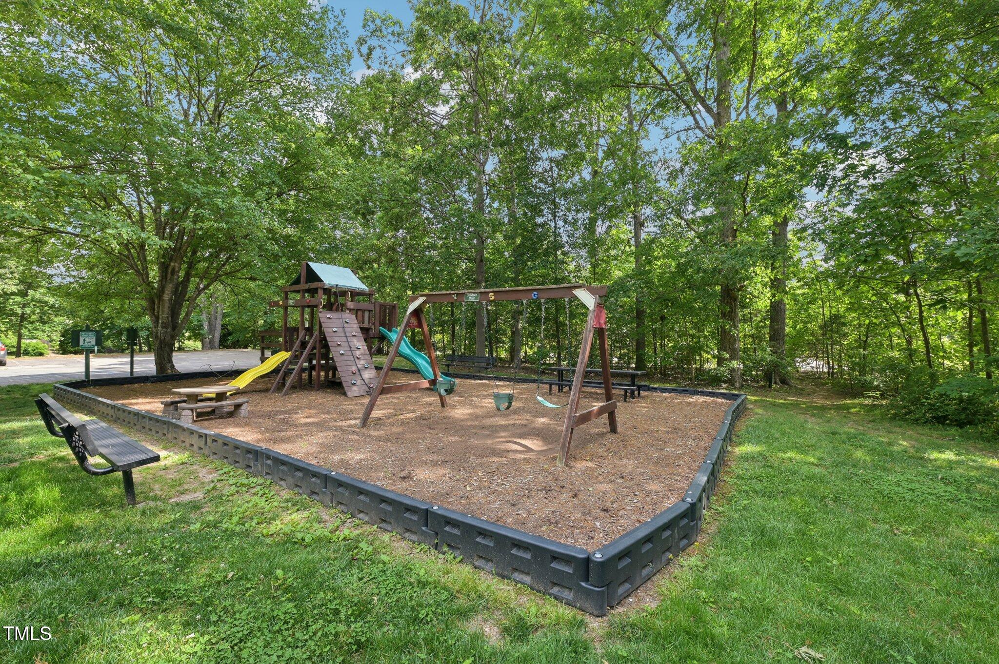 106 Shady Point Court