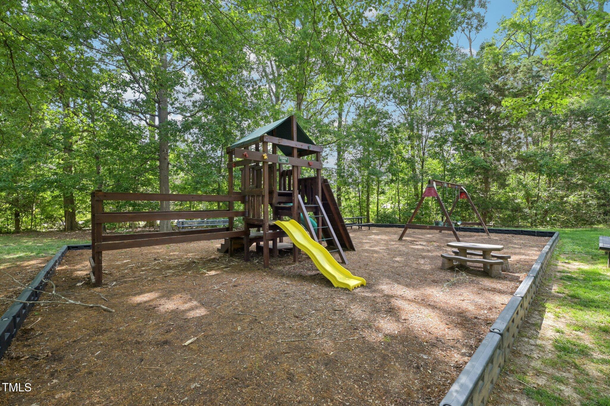 106 Shady Point Court