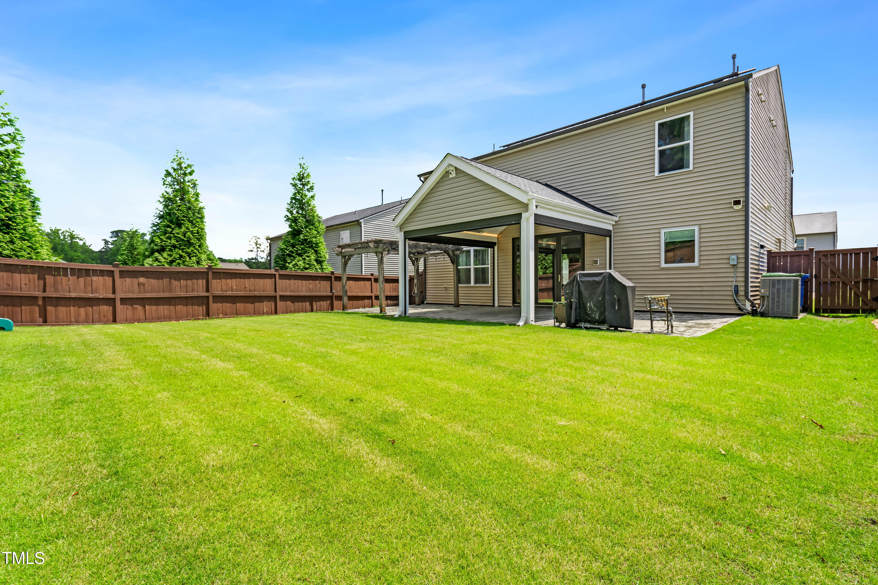 2622 Perthshire Lane
