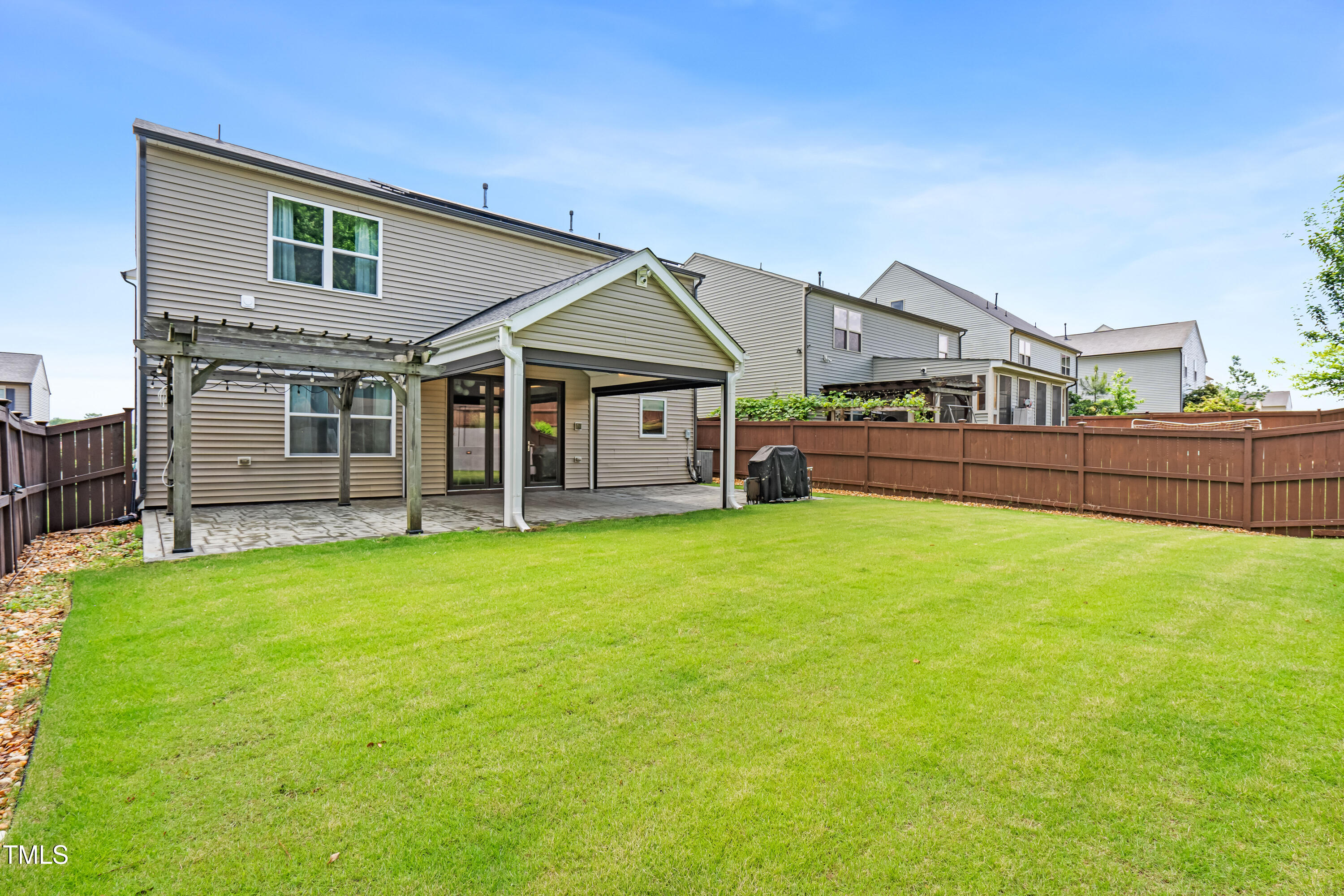 2622 Perthshire Lane