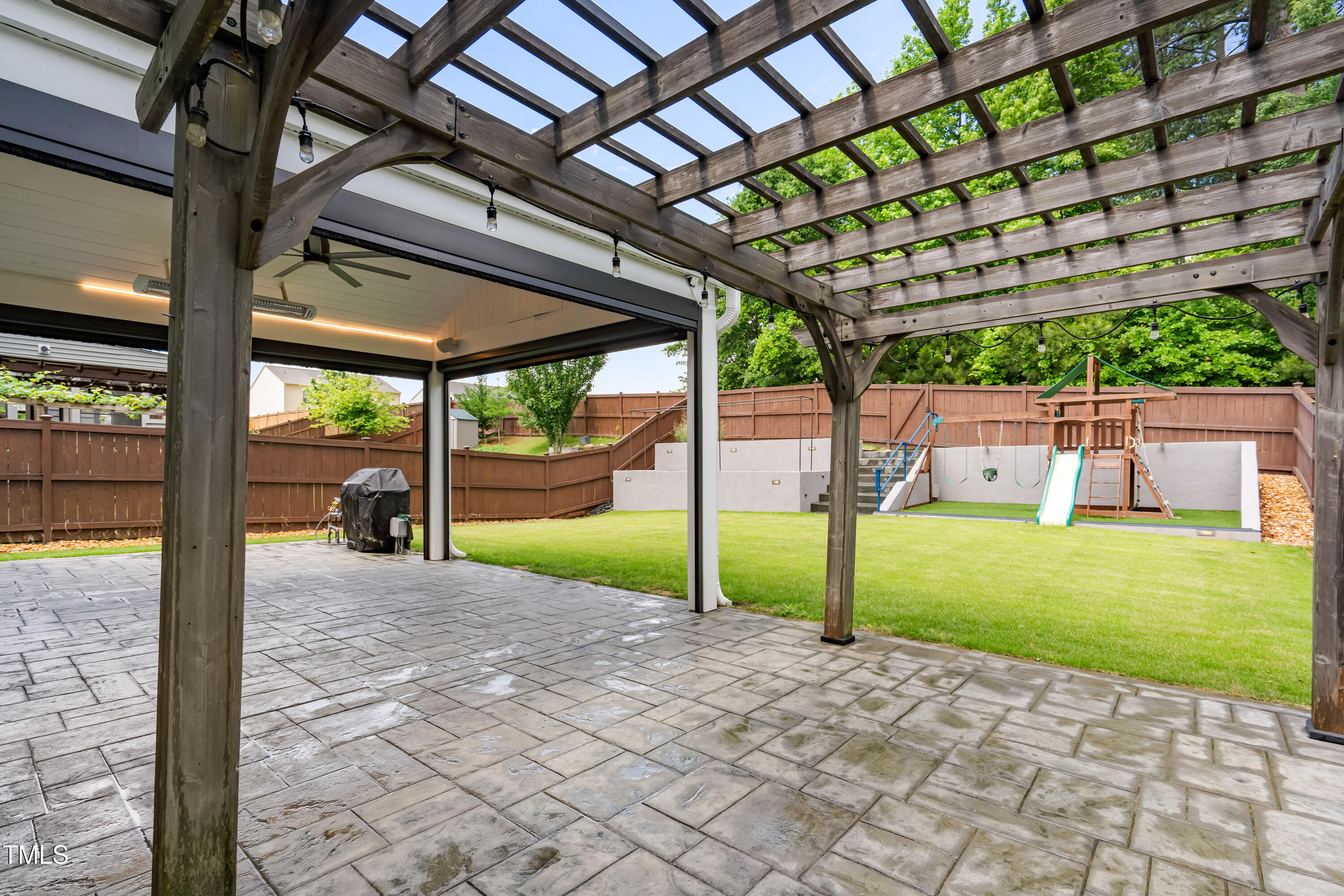 2622 Perthshire Lane