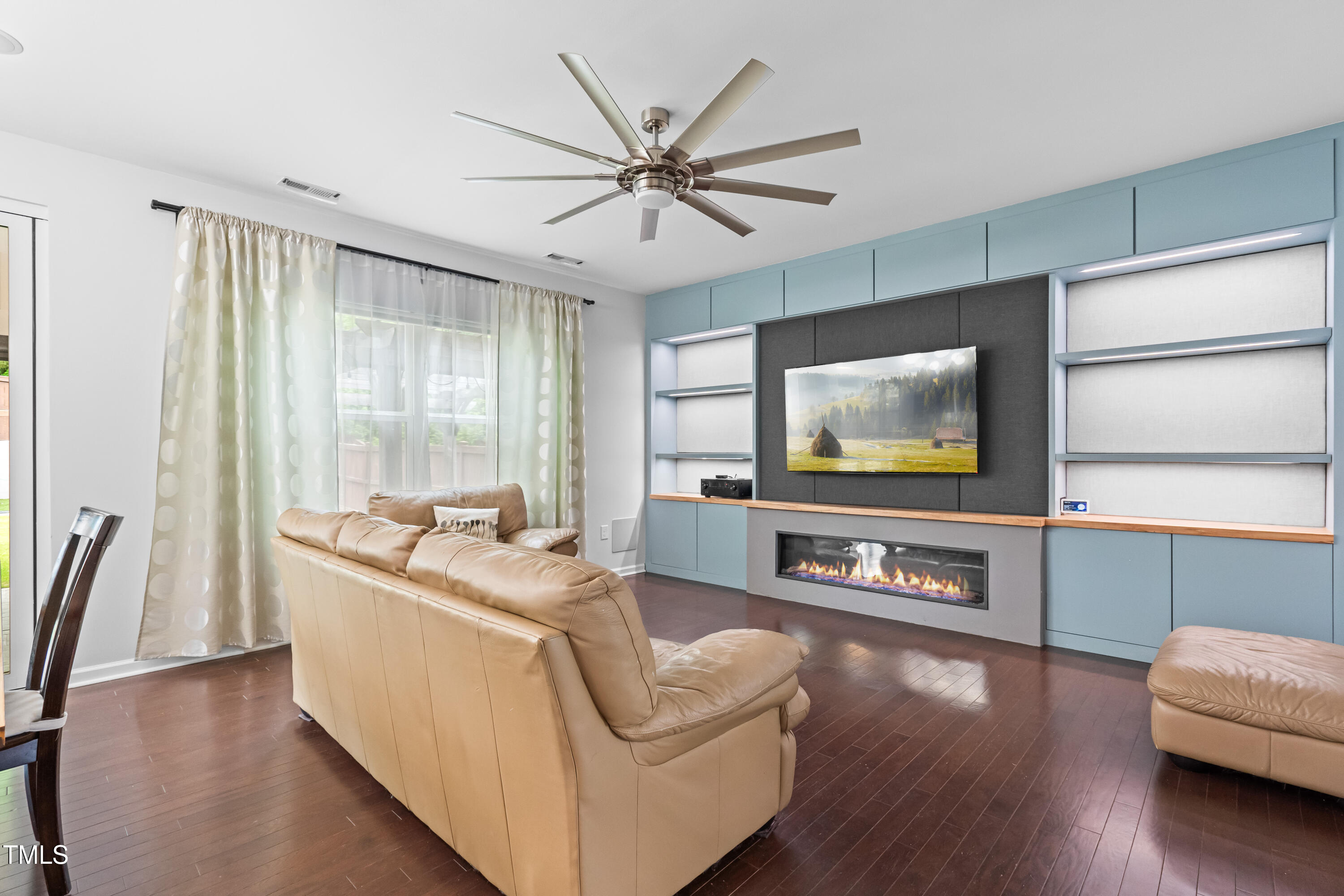 2622 Perthshire Lane