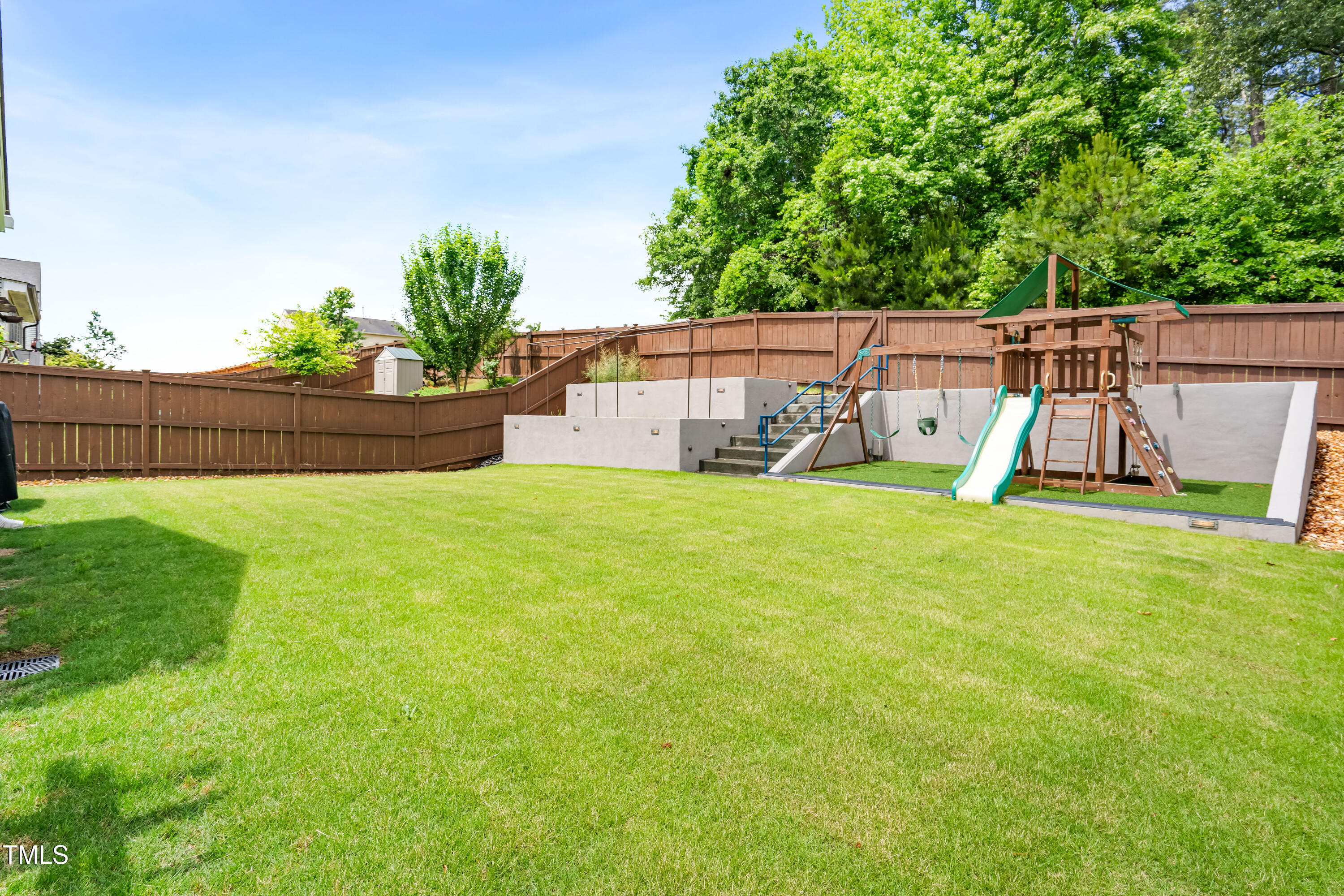 2622 Perthshire Lane