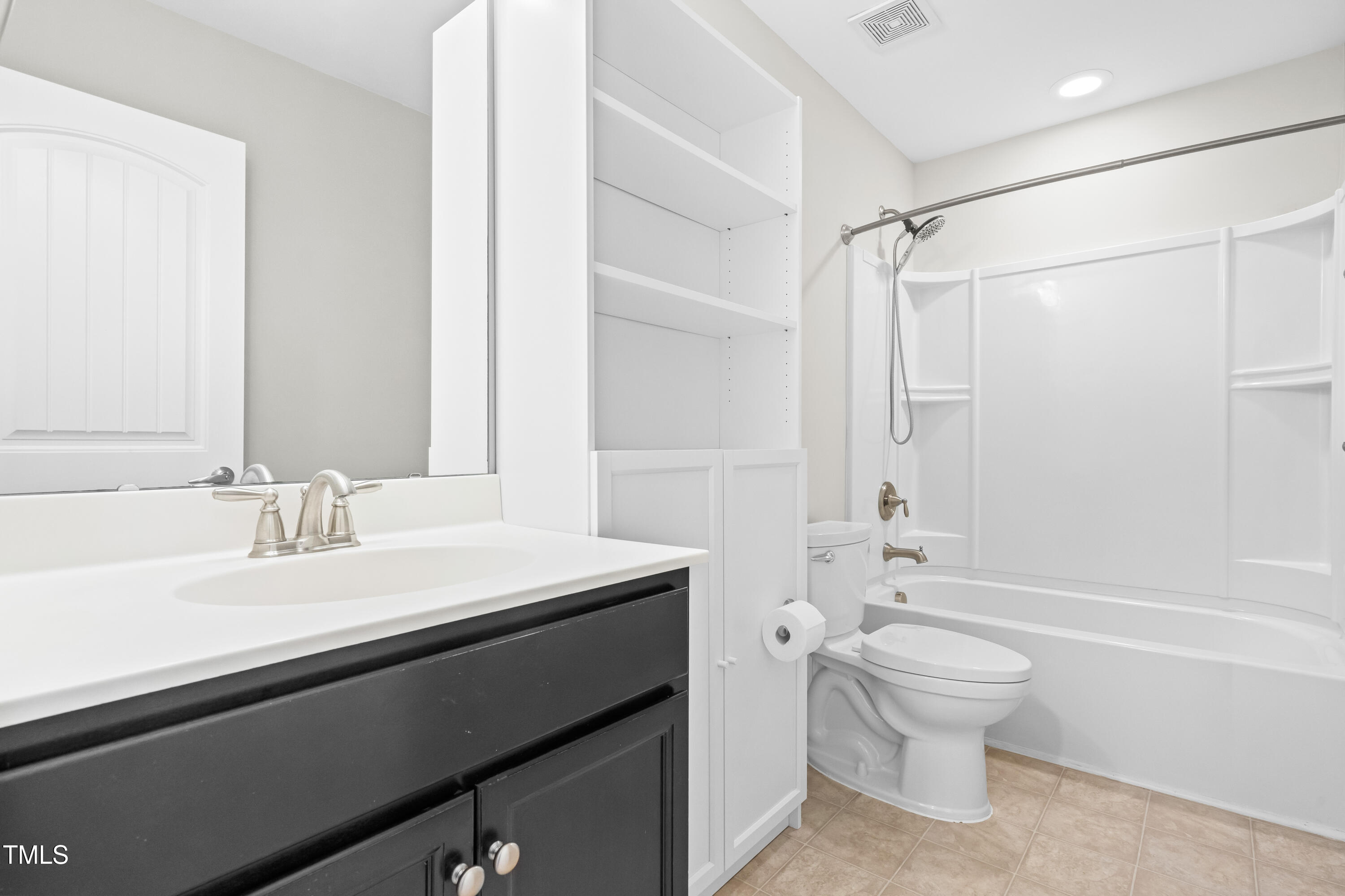 2622 Perthshire Lane